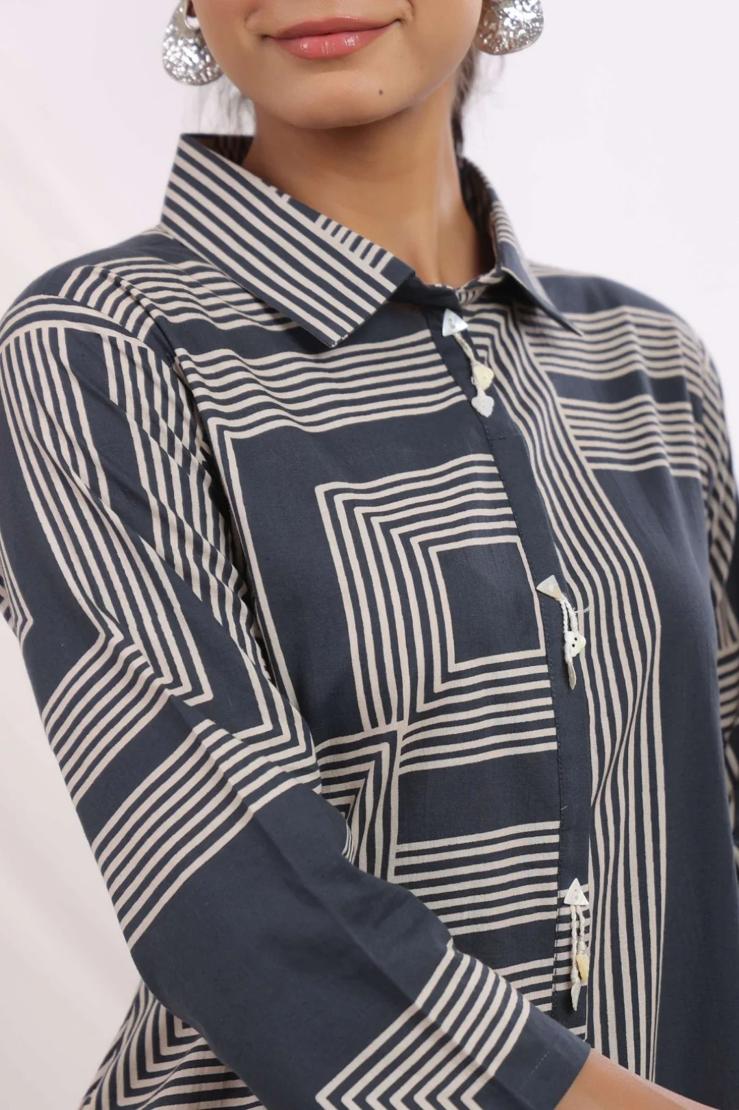 Sargi Indi Kurta Pant Set - Image 8