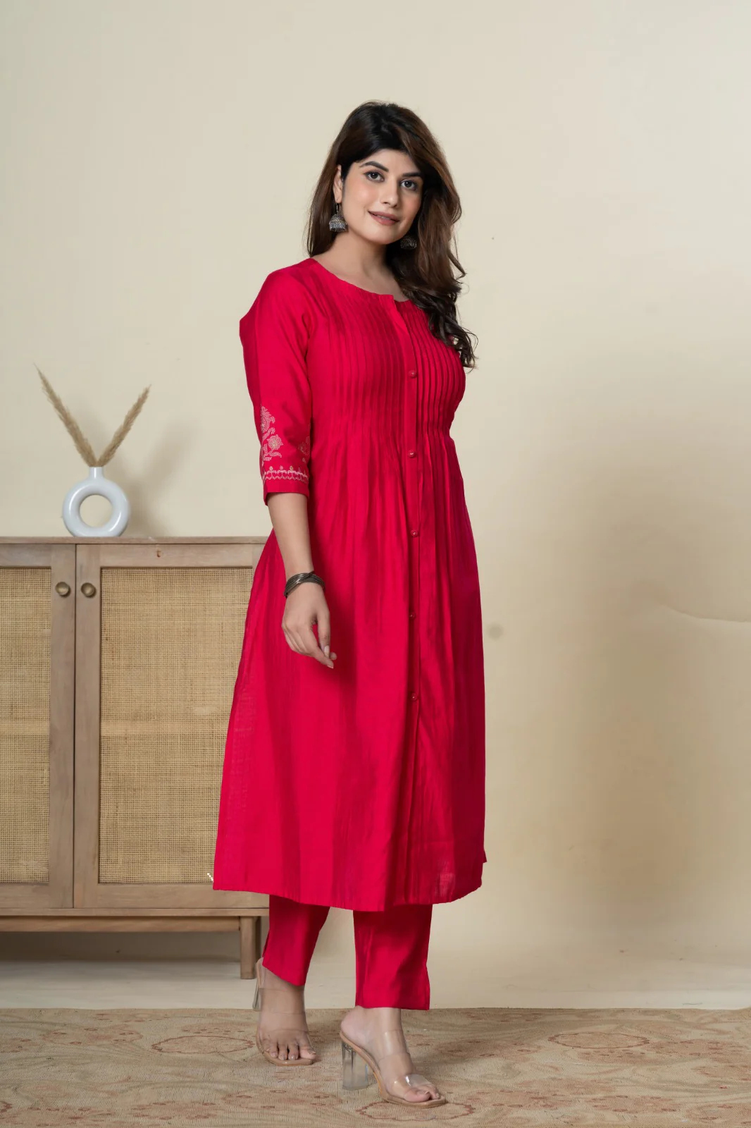 Mika Fuschia Embroidered Kurta Pant Set - Image 5