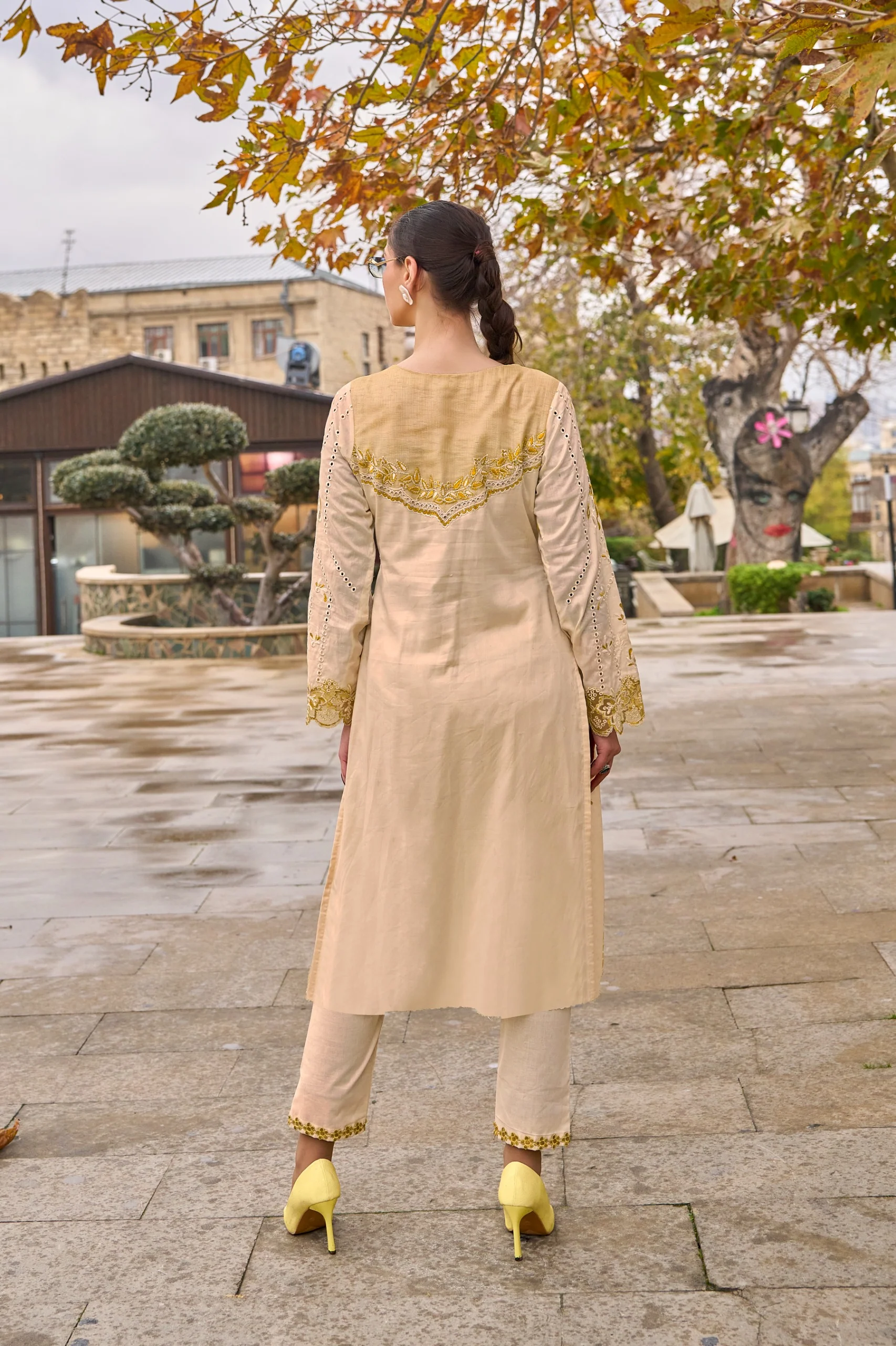 Ayat Basil Full Embroidery Lawn Suit Set - Image 3