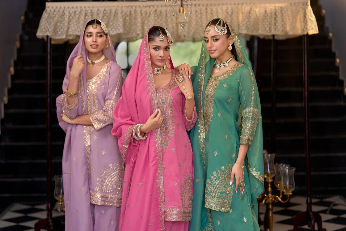 Garva Orchid Full Work Suit Set - Image 6