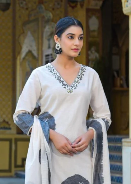 Bhakti charcoal cotton suit set - Image 2