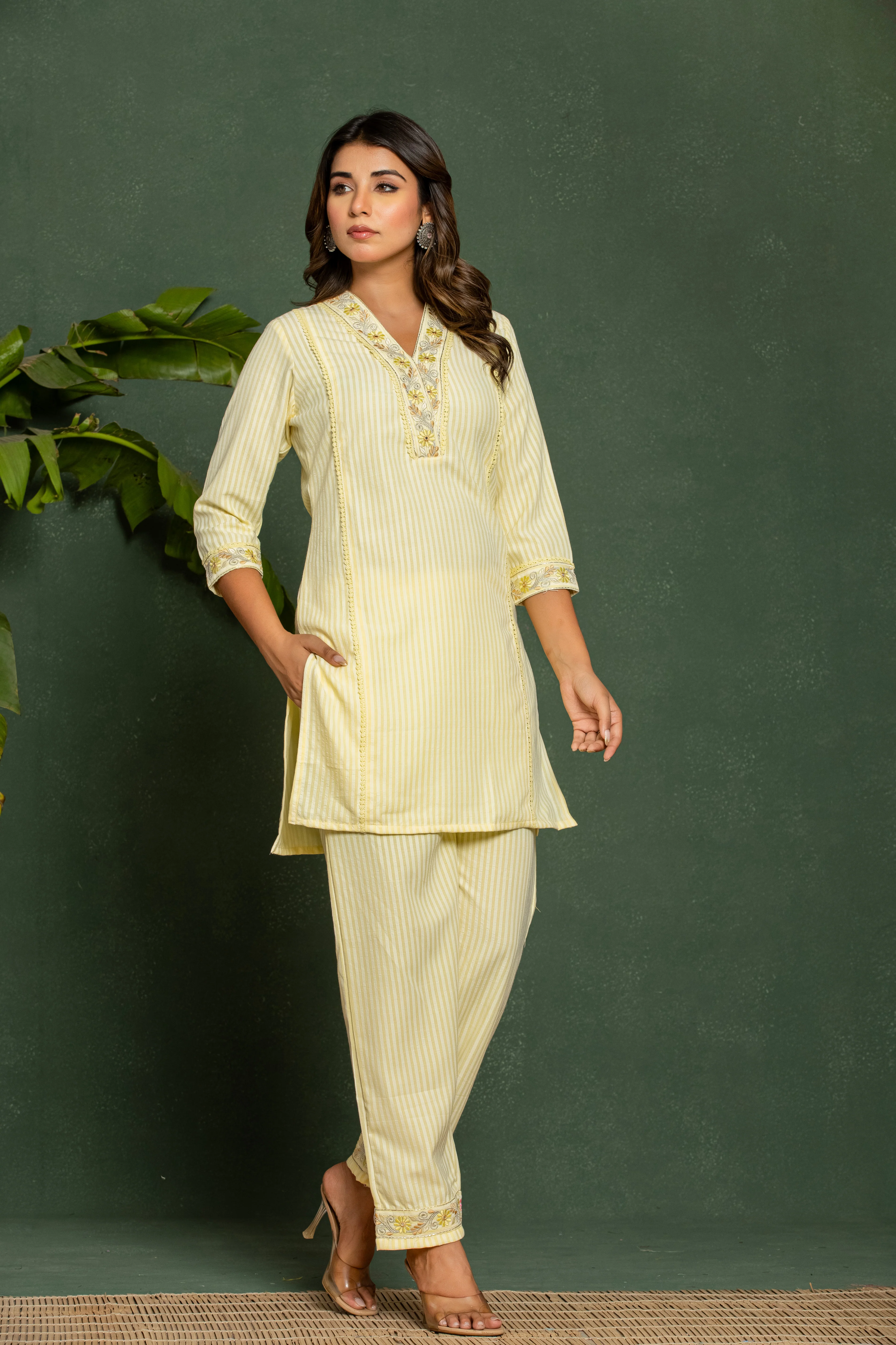 ITI DAFFODIL COTTON KURTA PANT SET - Image 4
