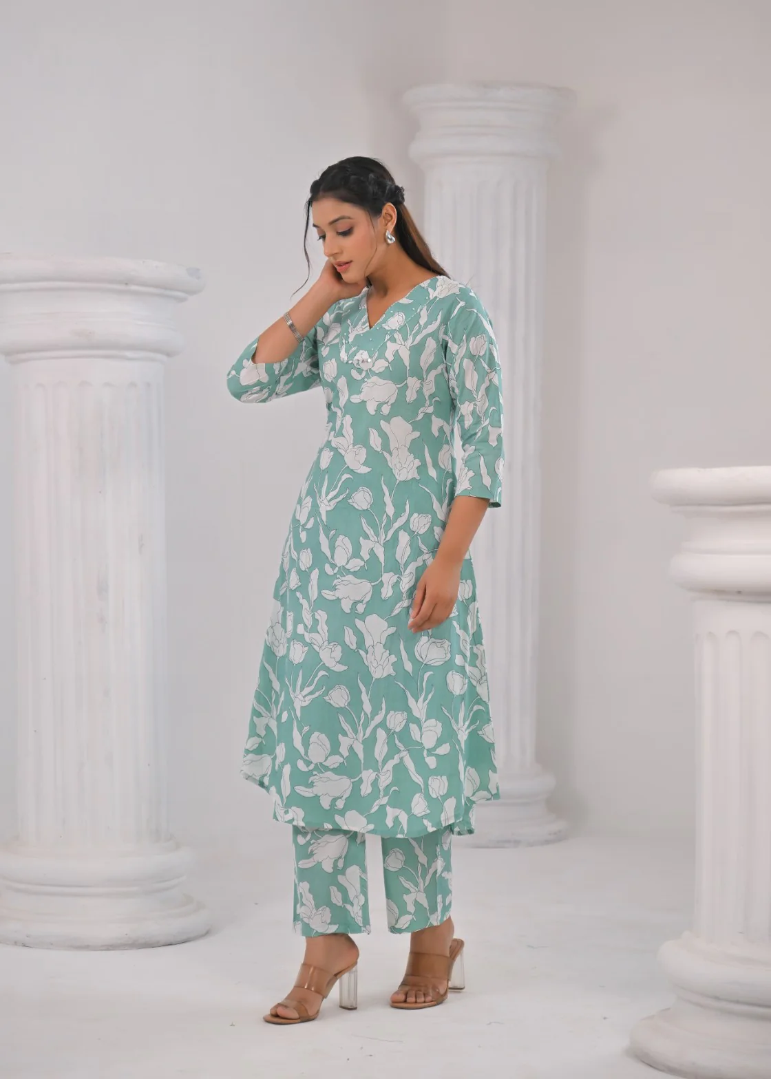 SASHA MINTY PRINTED COTTON KURTA PANT SET - Image 6