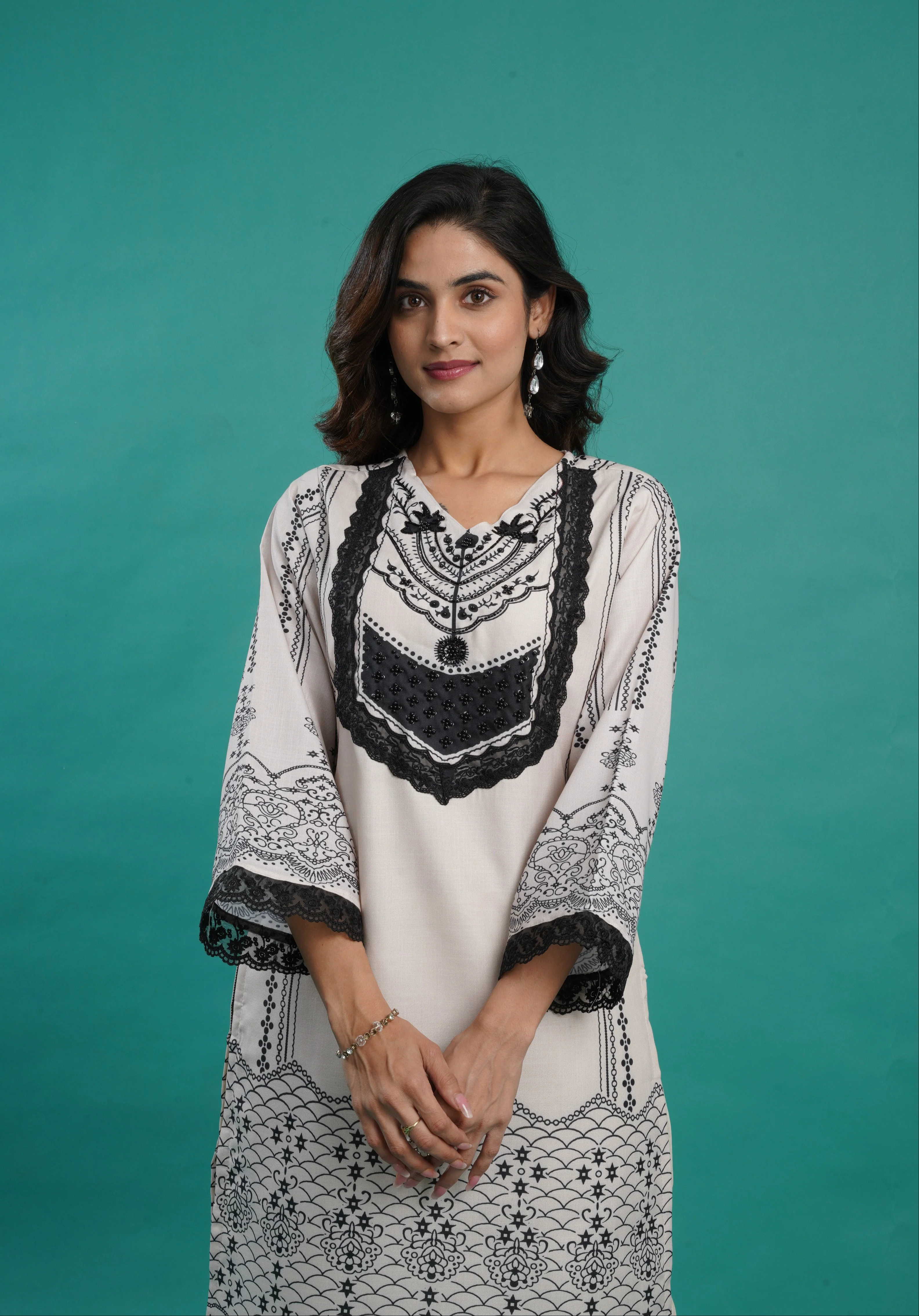 Niladri Mono Lawn Suit Set - Image 4