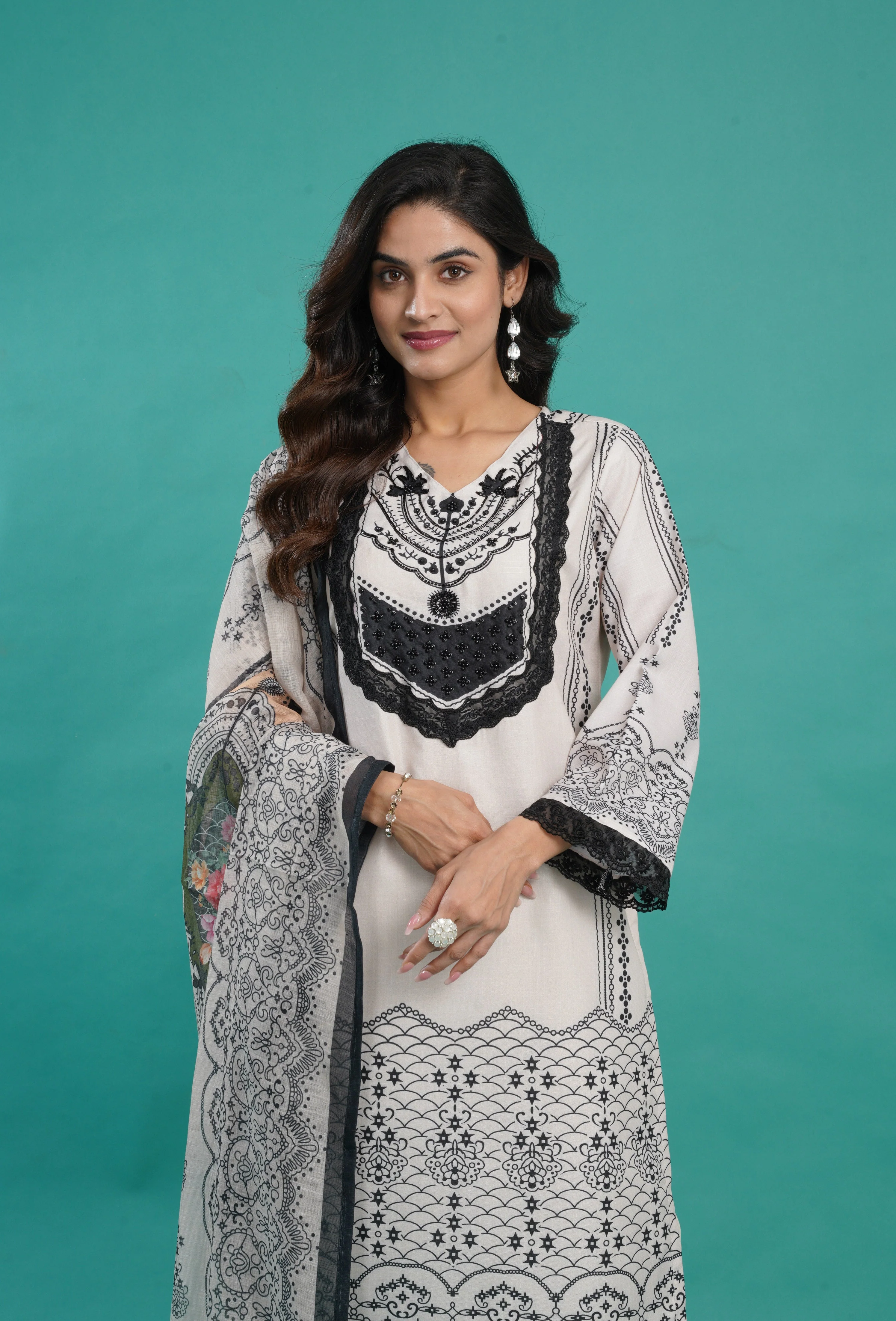 Niladri Mono Lawn Suit Set - Image 5