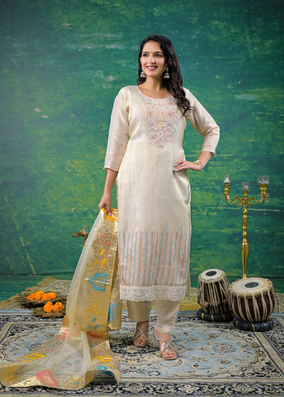 Mahi Fog Embroidered Suit Set - Image 5