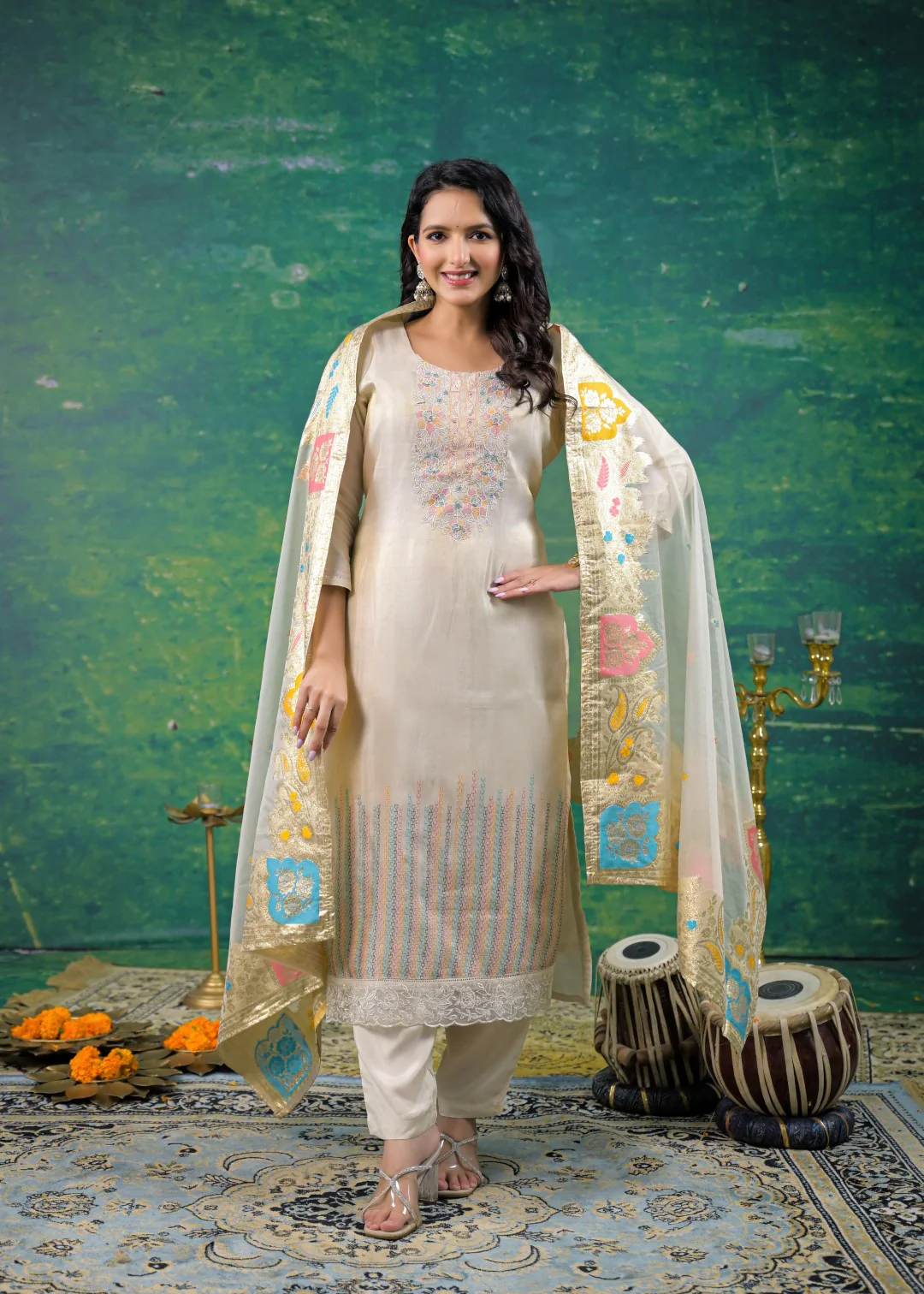 Mahi Fog Embroidered Suit Set - Image 6