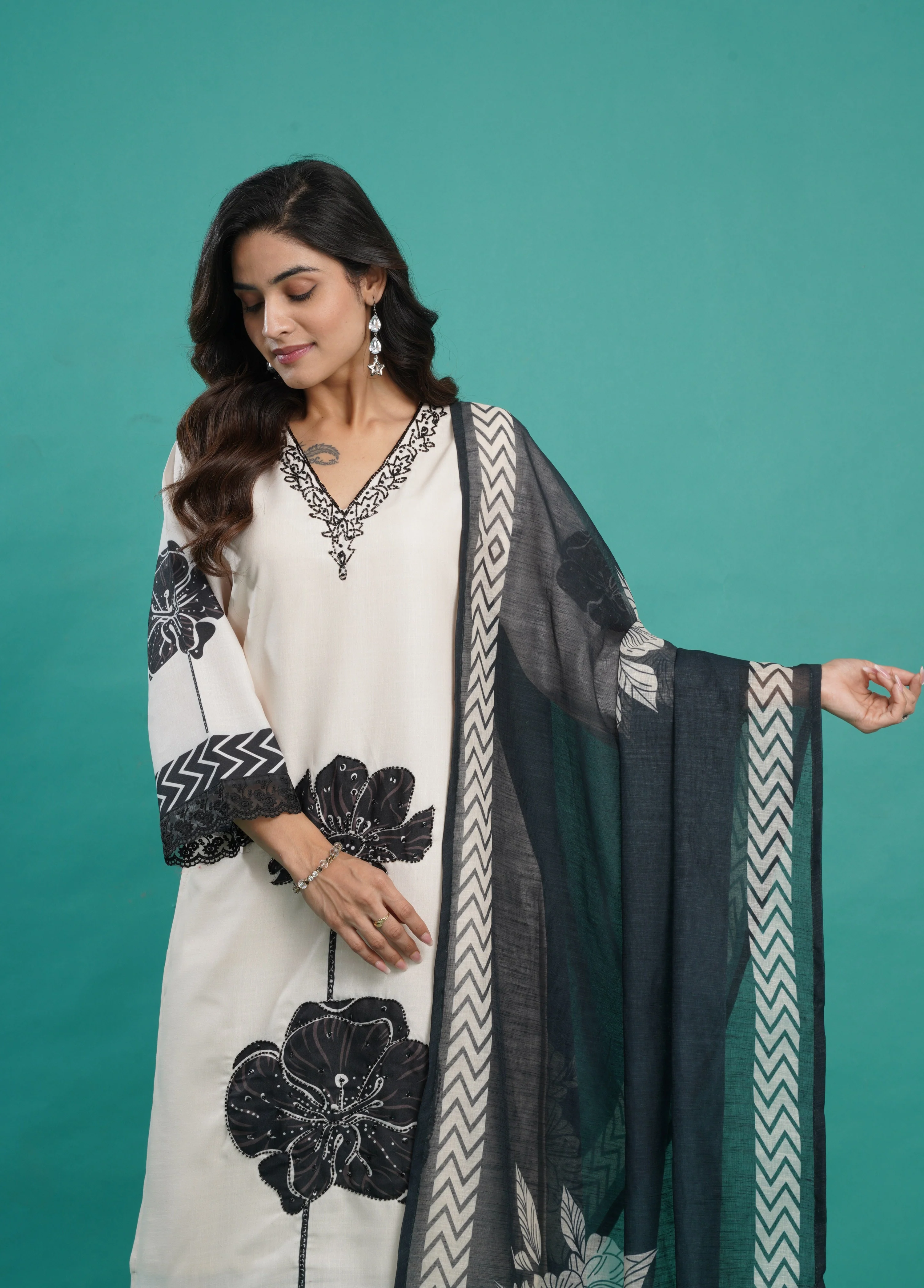 Niladri misrionyx Lawn Suit Set - Image 2