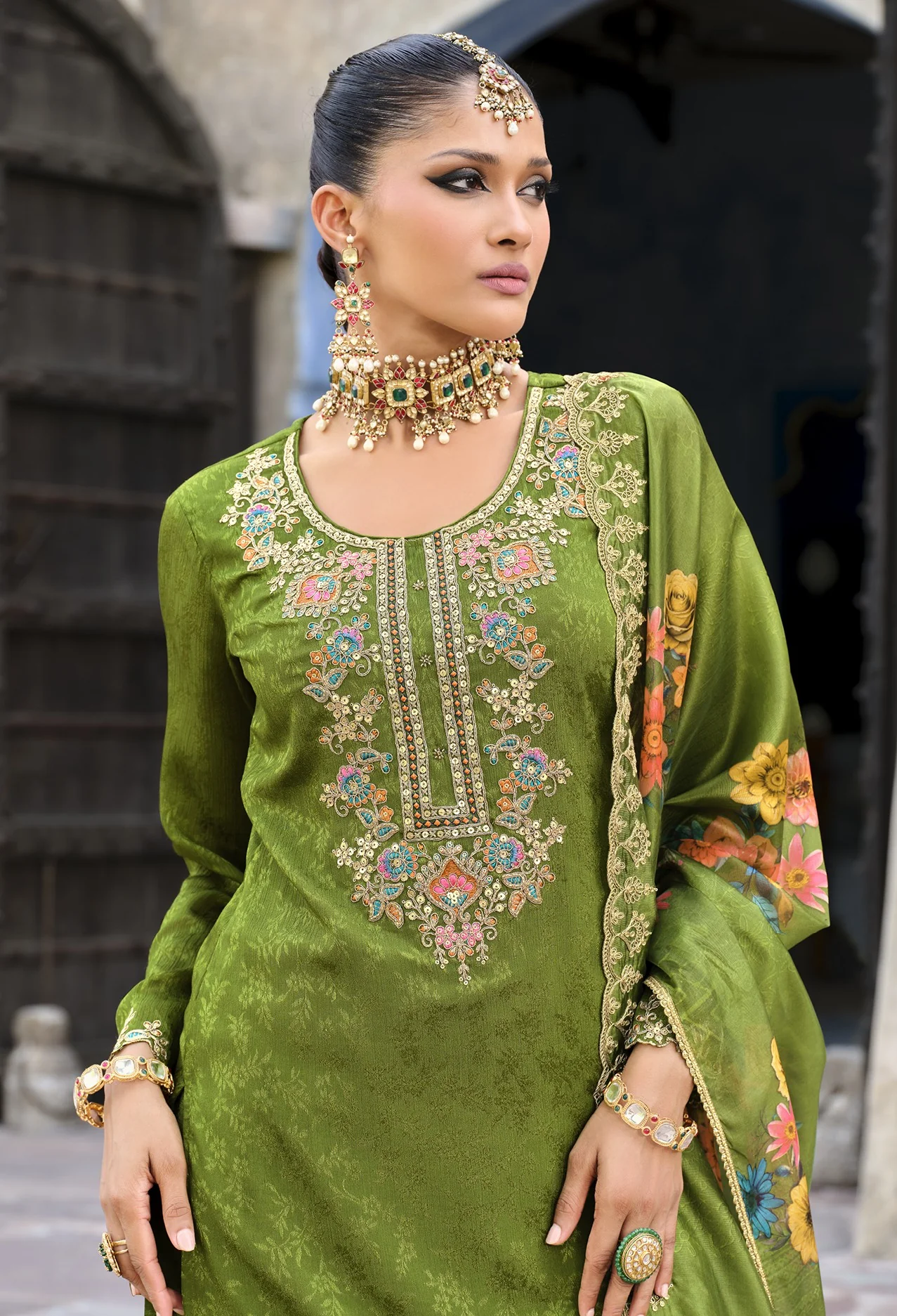 Mrinal Fern Full Work Heavy Suit Set - Image 3