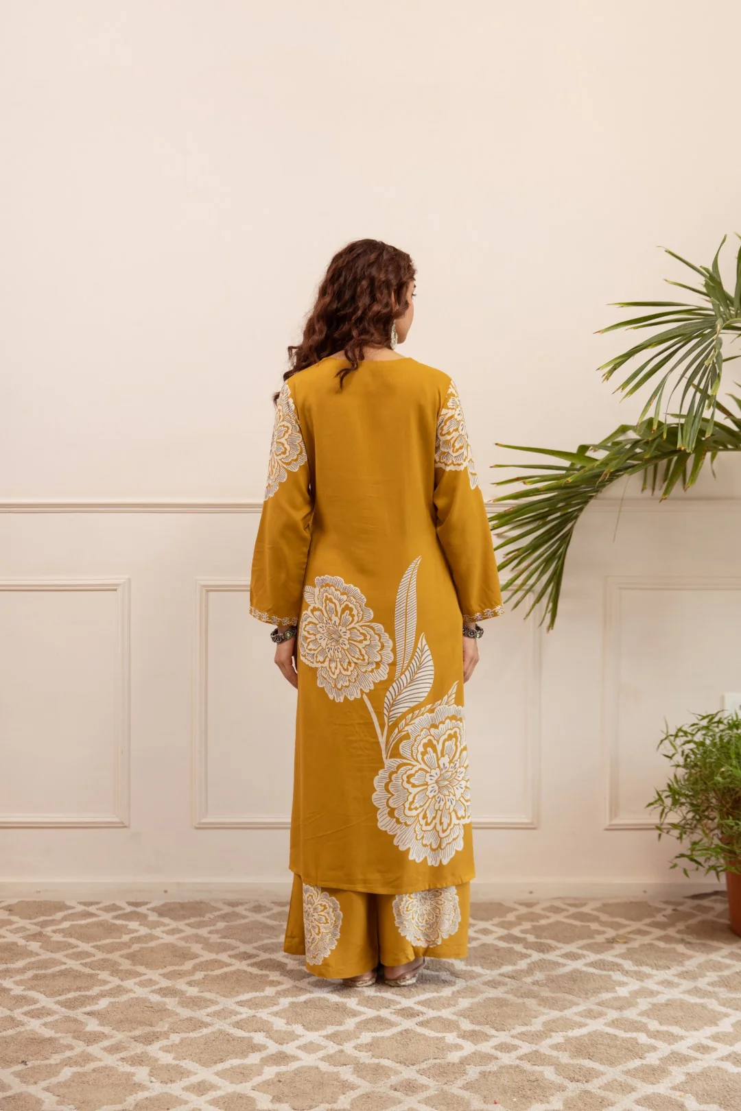 Sonpal mustard printed kurta pant set - Image 4