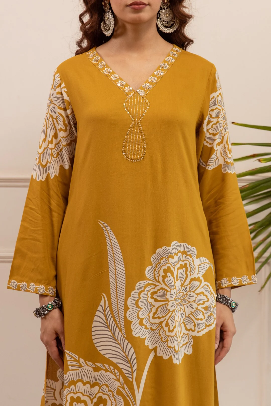Sonpal mustard printed kurta pant set - Image 5