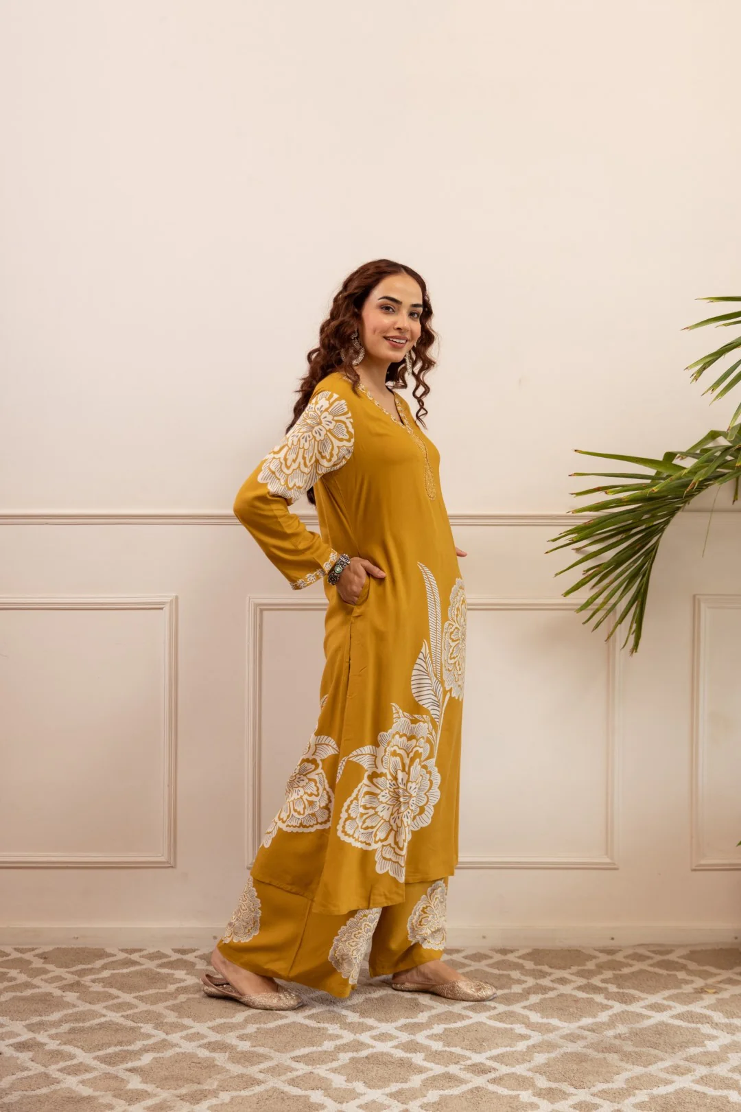 Sonpal mustard printed kurta pant set - Image 7