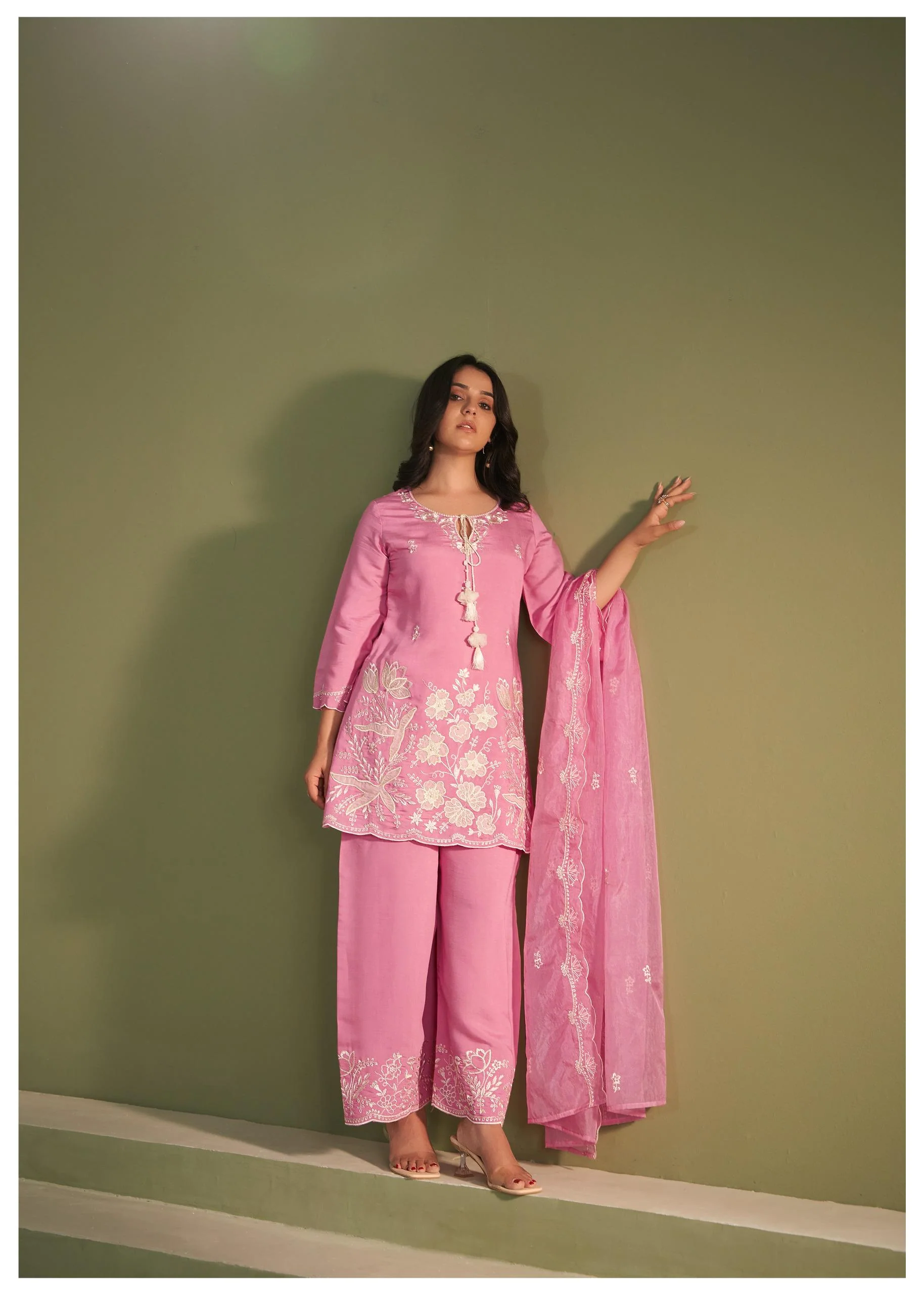 Ira Punch Embroidery Suit set - Image 6