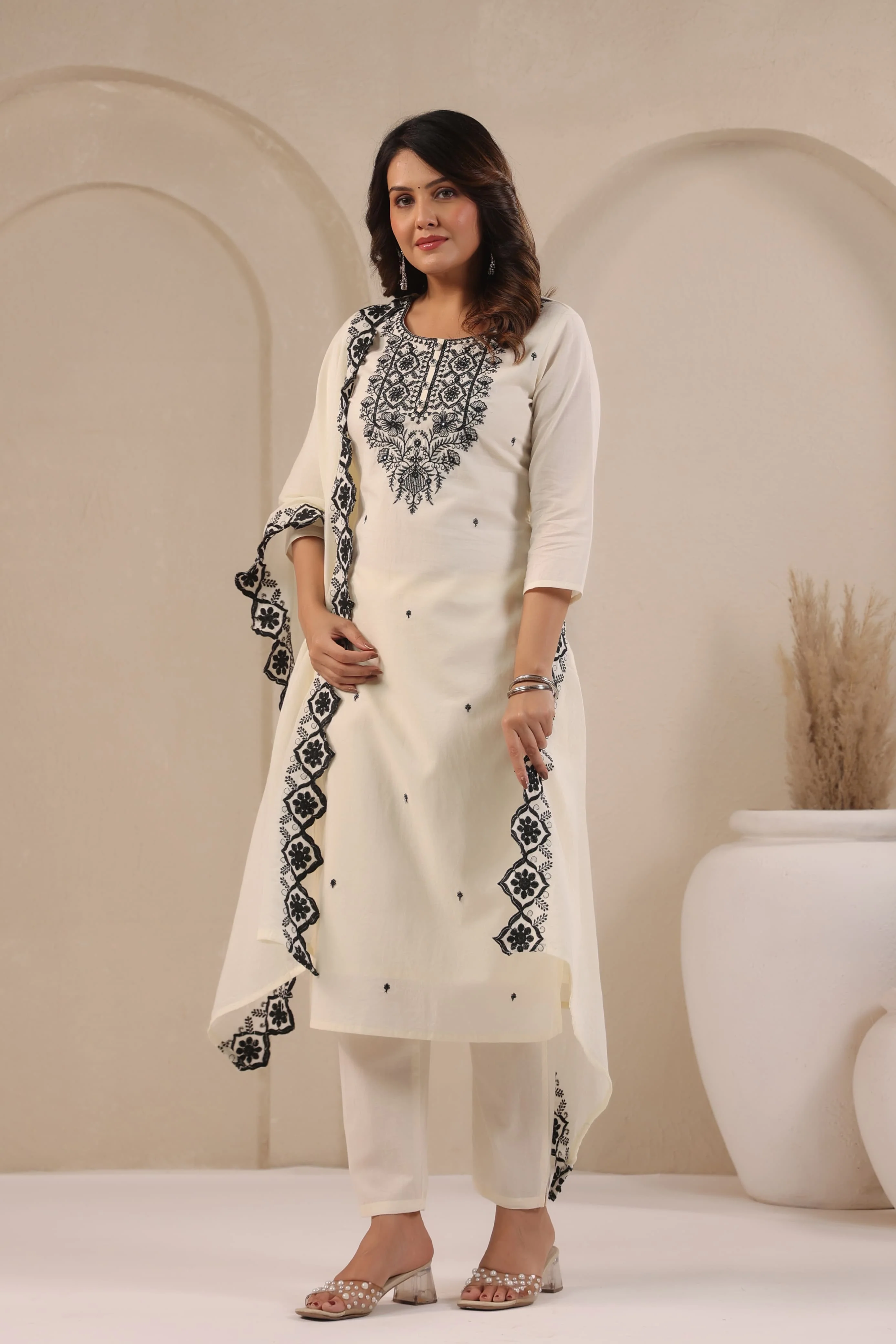 SAGARIKA NOIR EMBROIDERED COTTON SUIT SET - Image 6