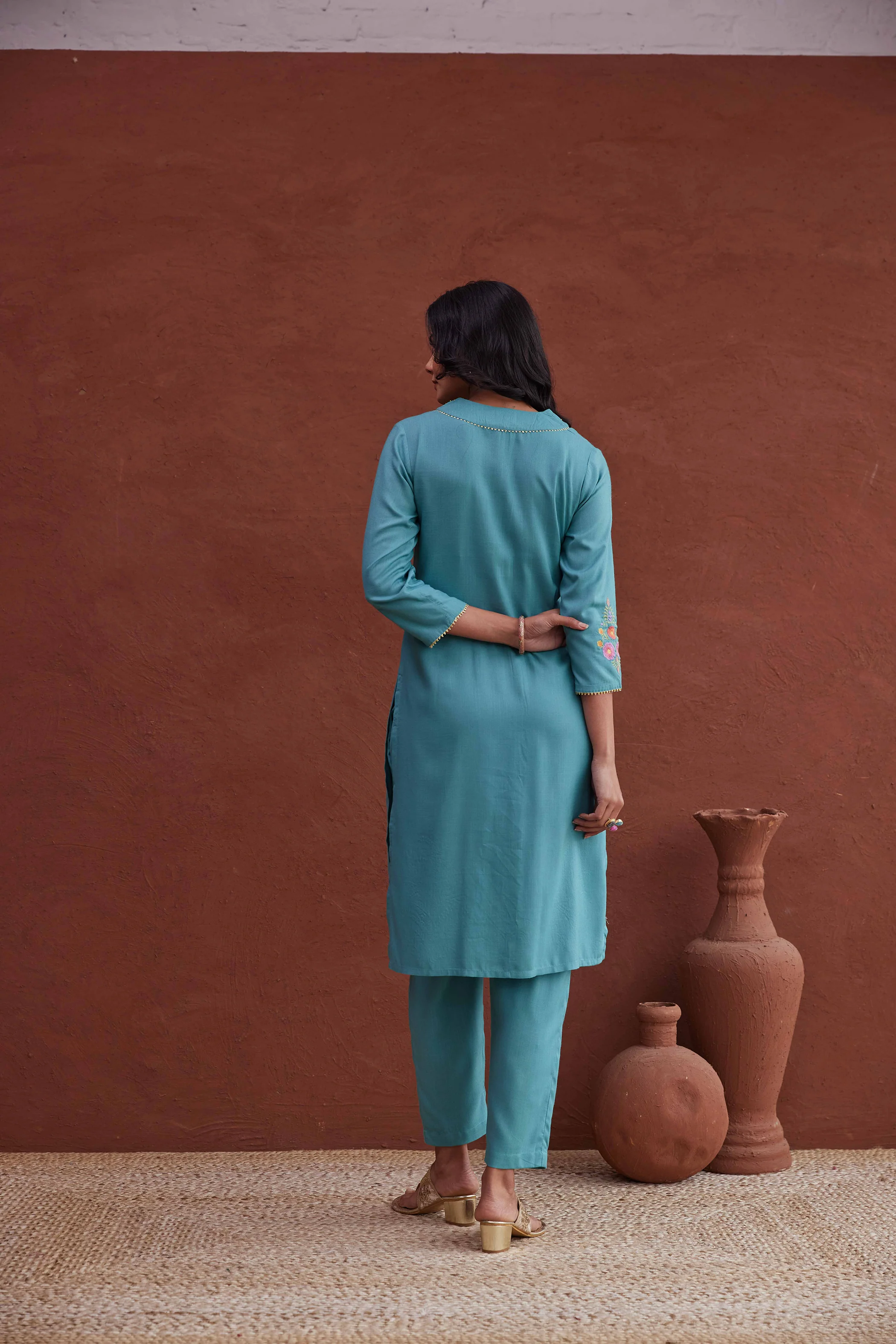 Avanti Peacock Embroidery Cotton Kurta Pant Set - Image 3