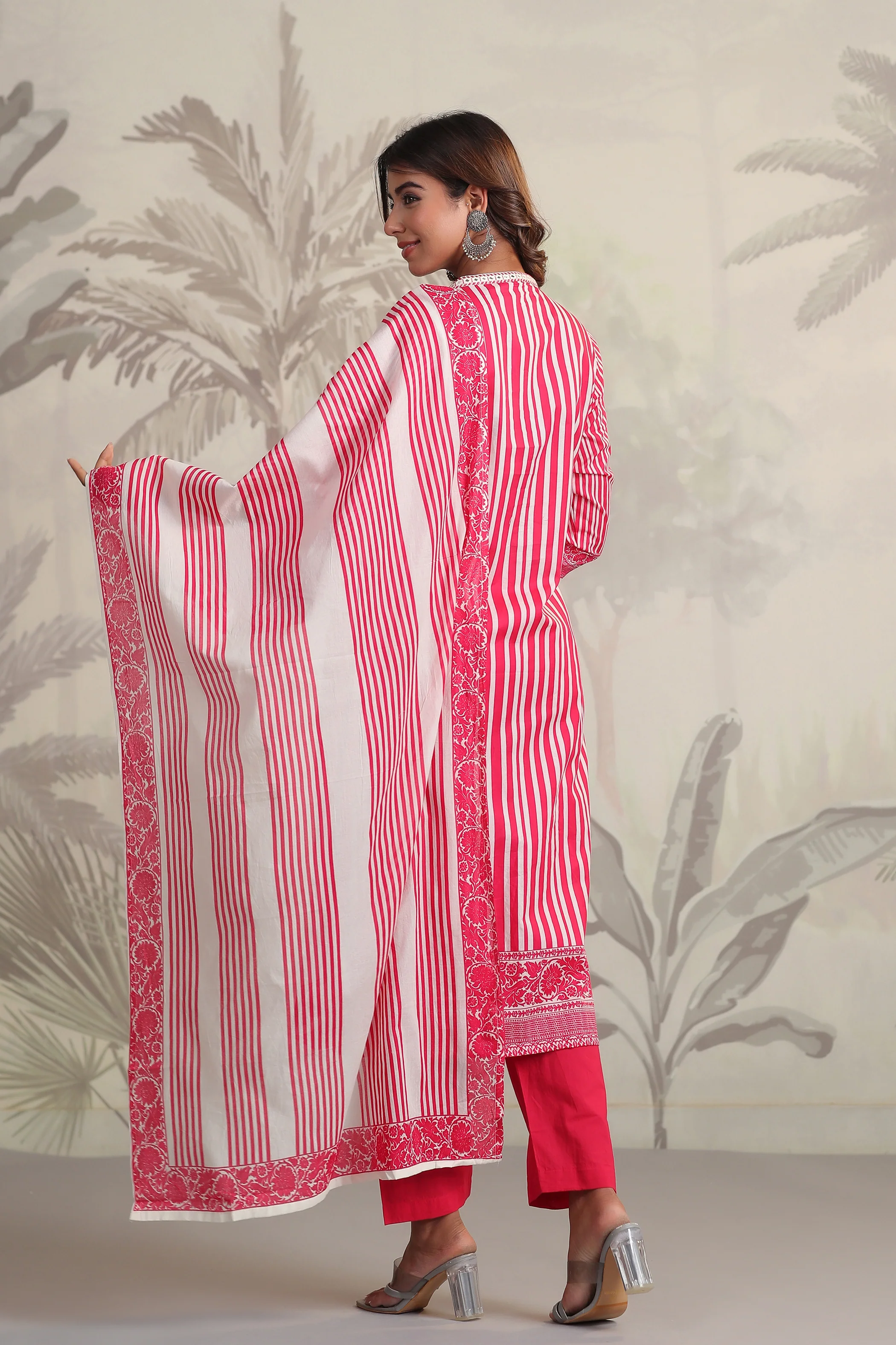 Yachi Crimson Cotton Suit Set - Image 3