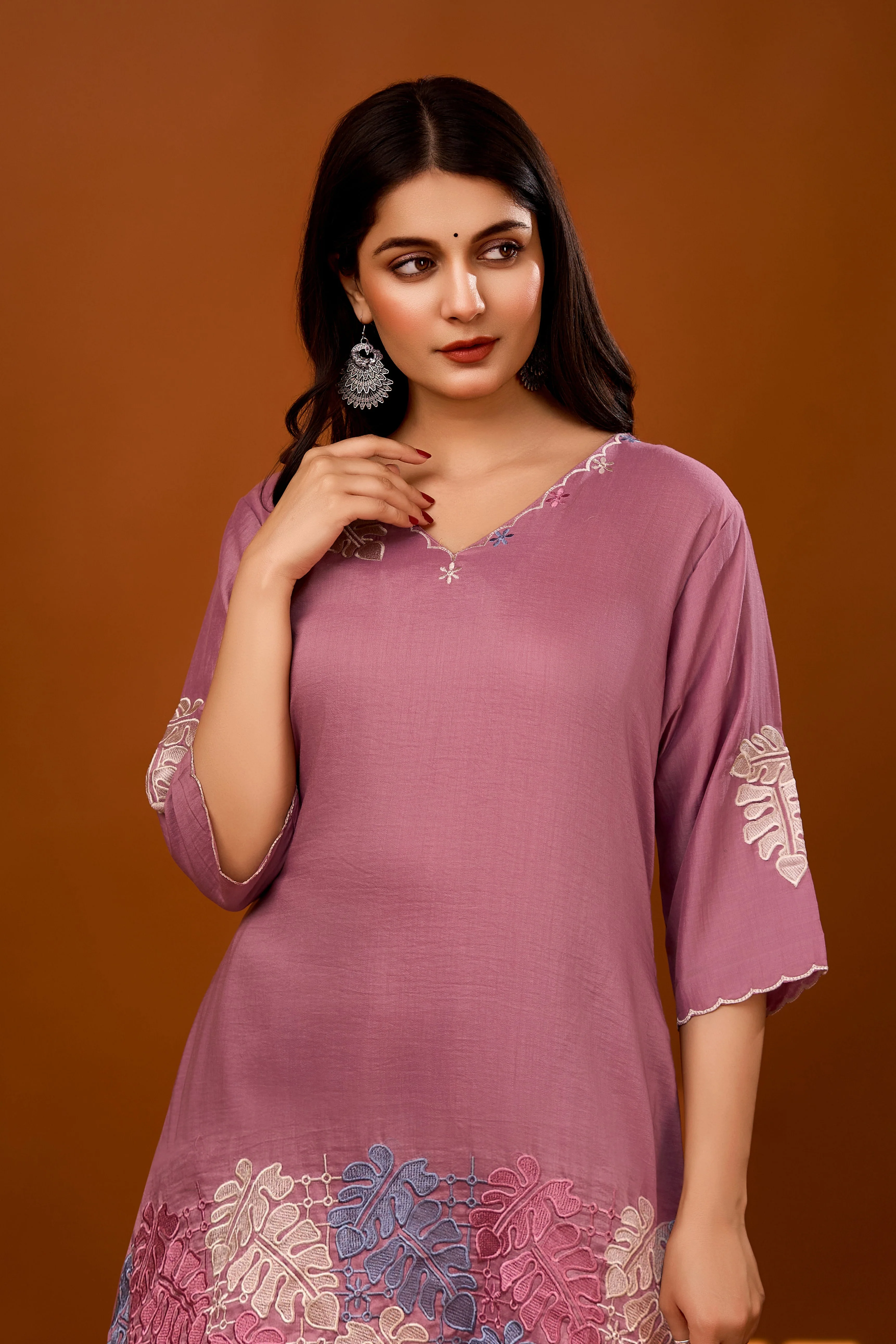 Nivedita Lilac Embrodiered Co-ord Set - Image 2