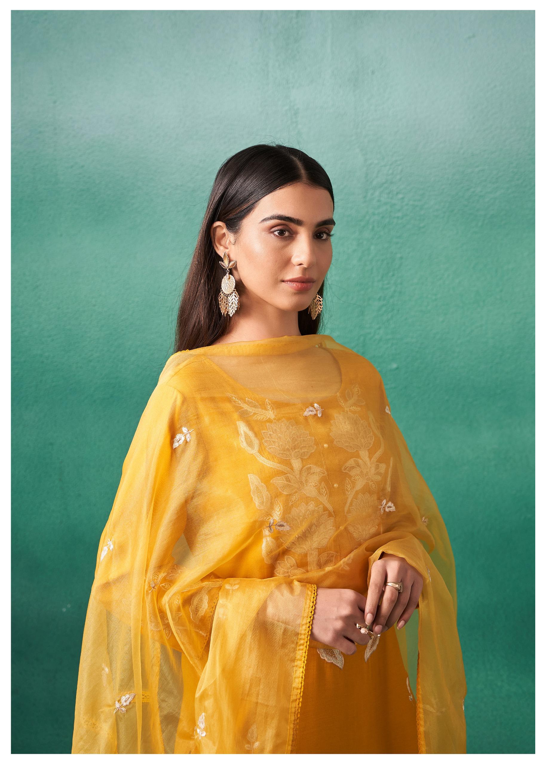 Nadira honey embroided Lawn suit set - Image 4