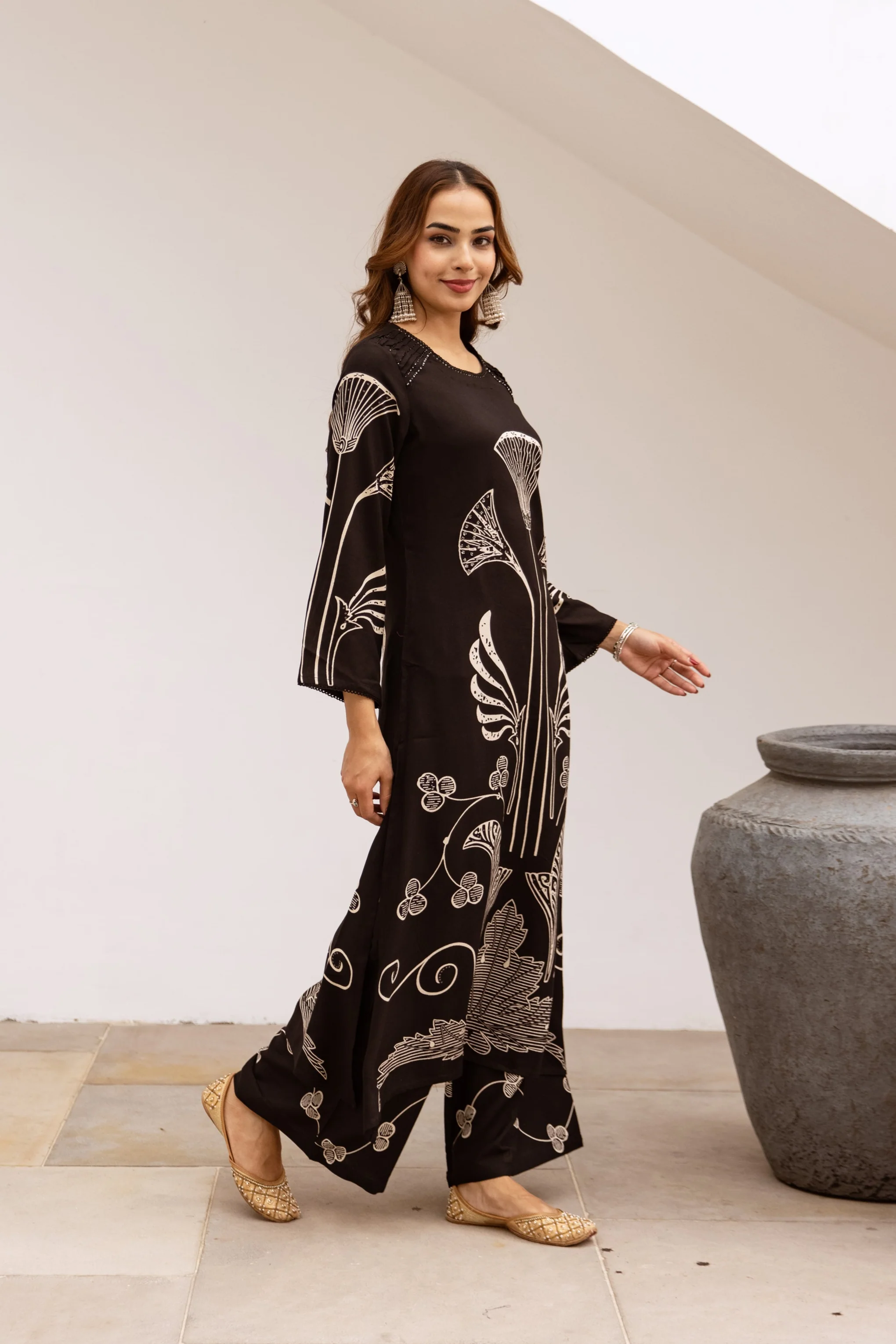 Bakul sable printed kurta pant set - Image 7