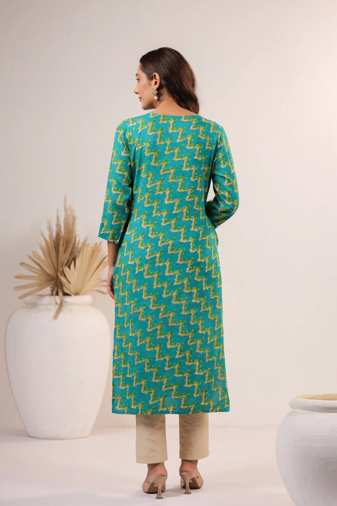 Varisha Verdigris Printed Work Kurti - Image 3
