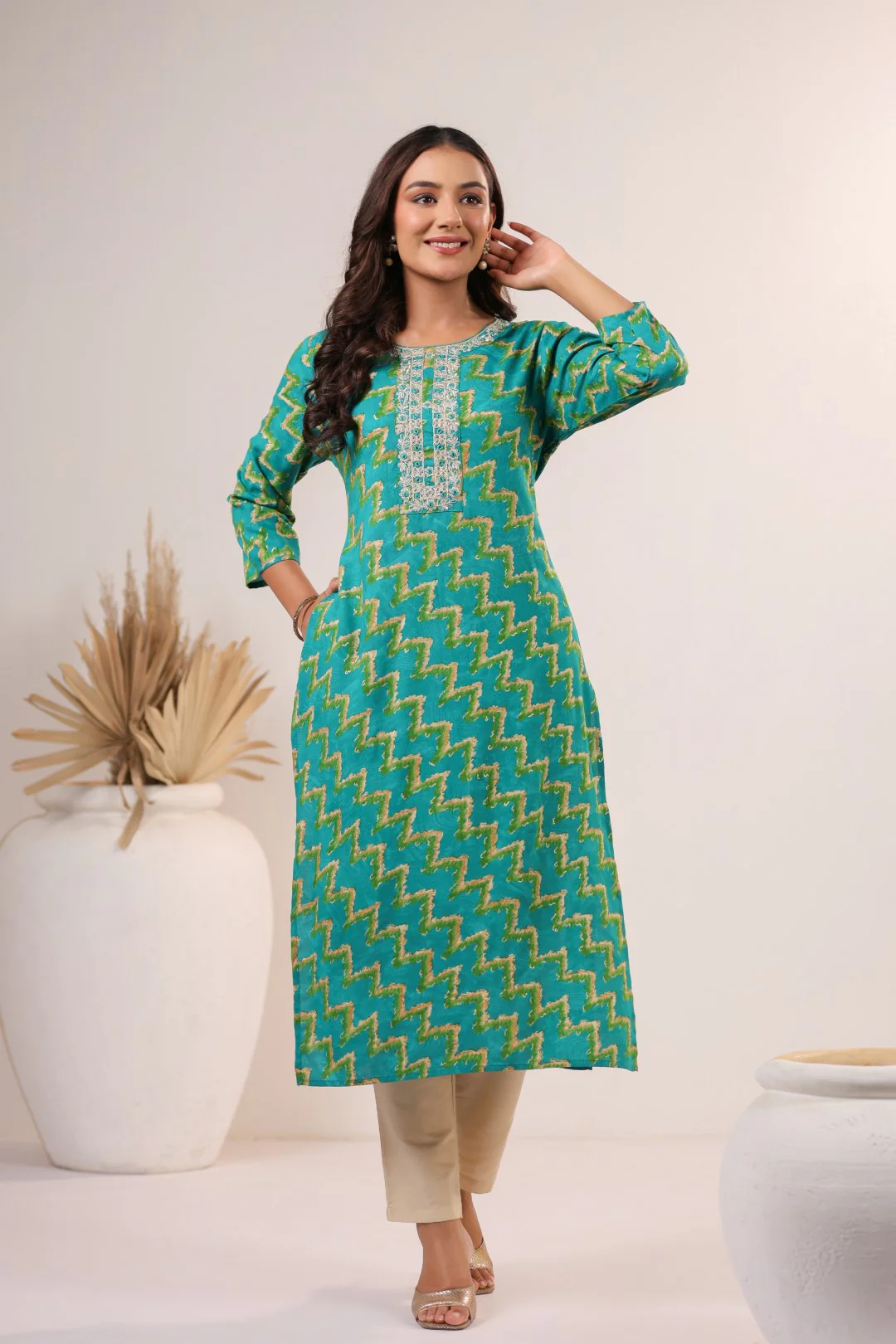 Varisha Verdigris Printed Work Kurti - Image 7