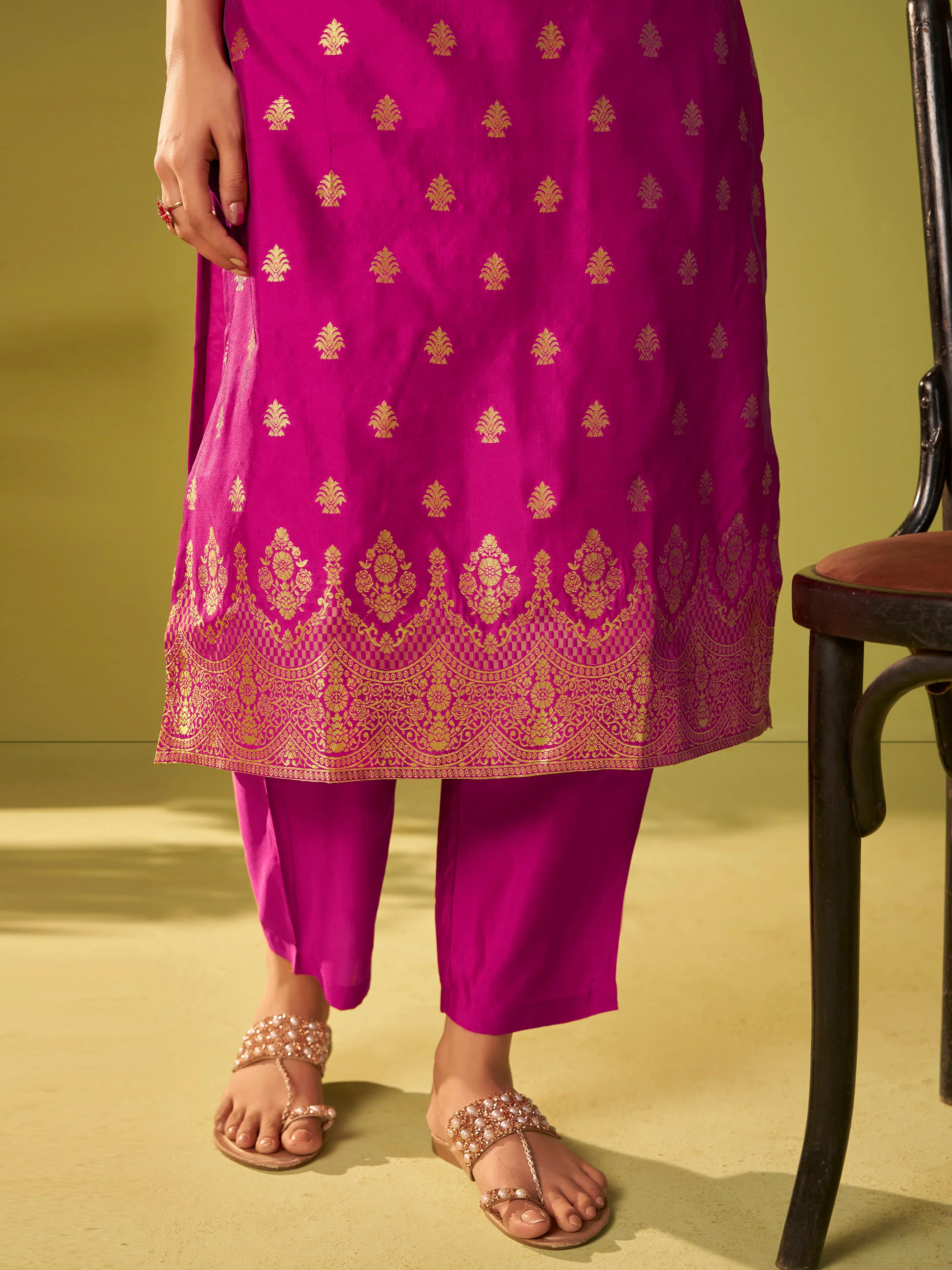 Nisha Rose Heavy Suit Set - Image 7