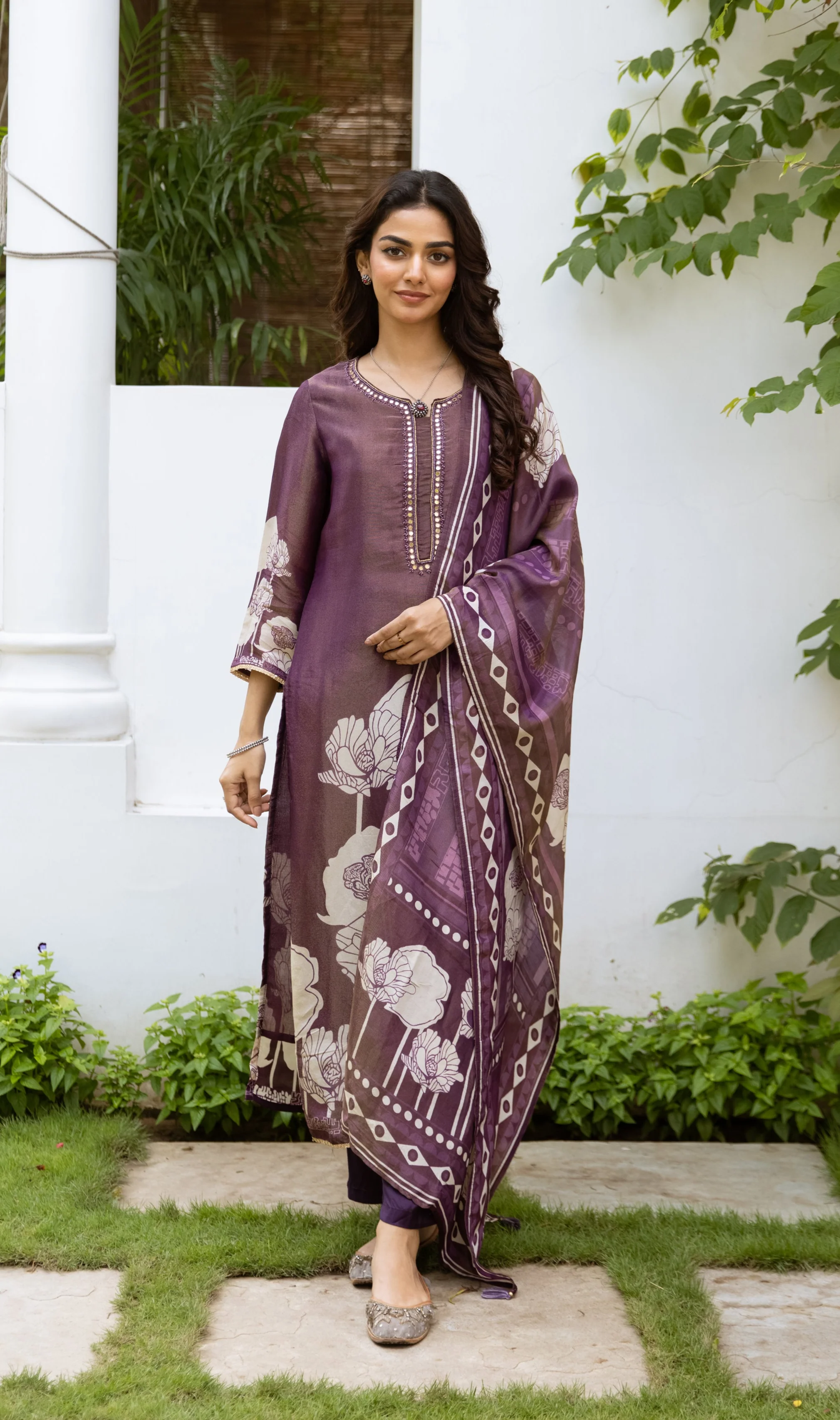 Bakul lily Premium Shimmer Suit set - Image 6