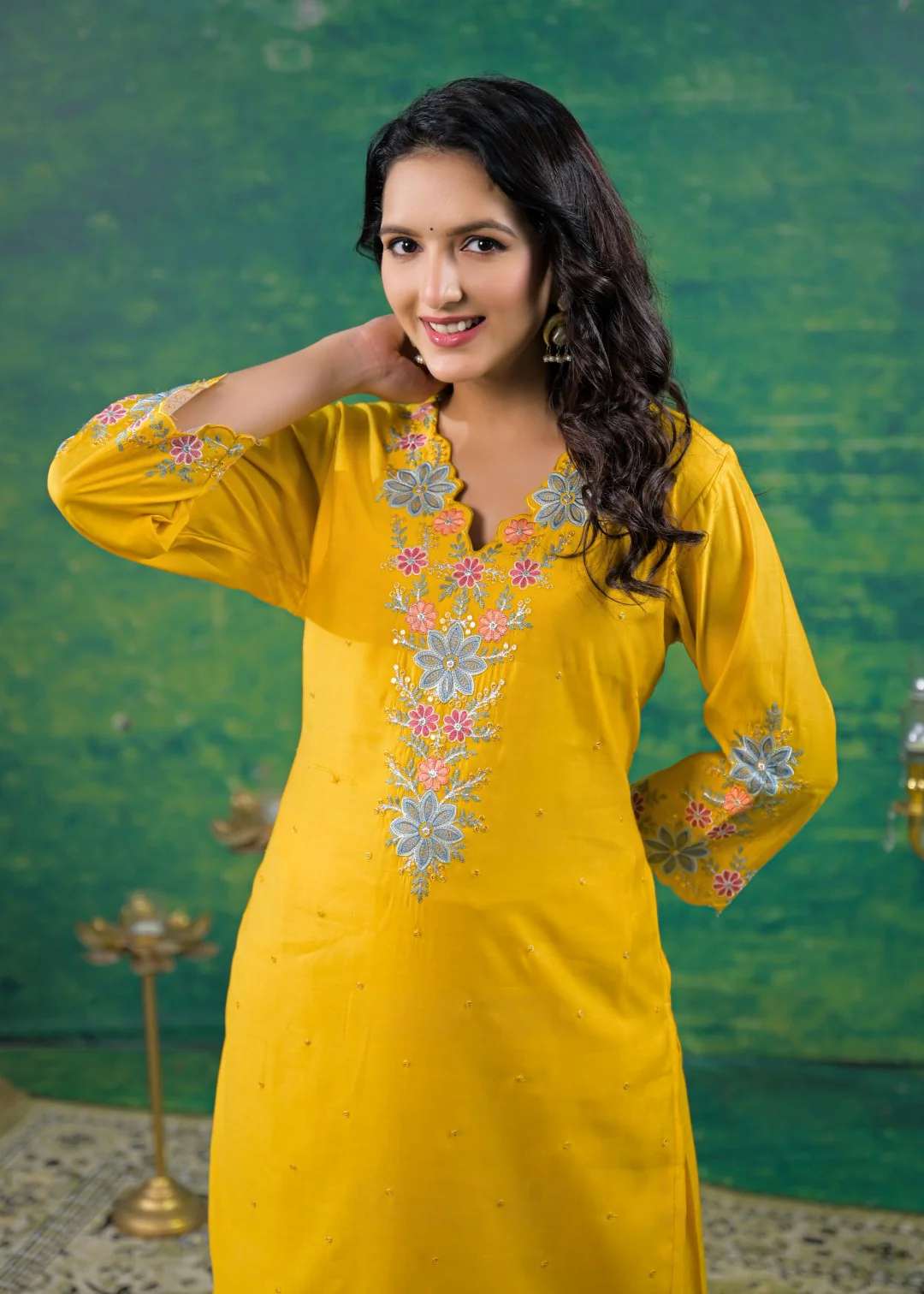 Ivy Amber Embroidered Kurta Pant Set - Image 2