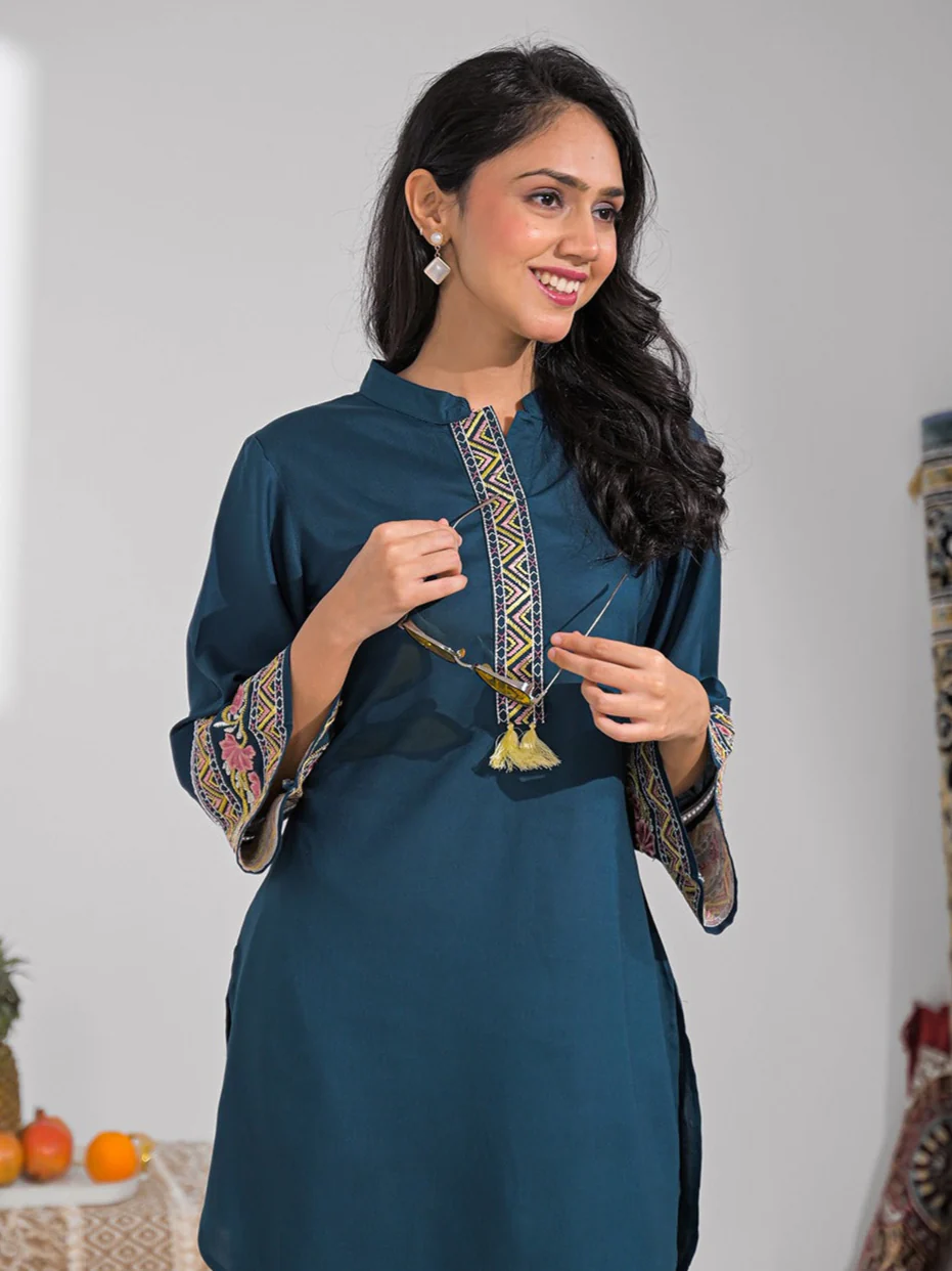 Tina Tuna Embroidered Farshi Co-ord Set - Image 2