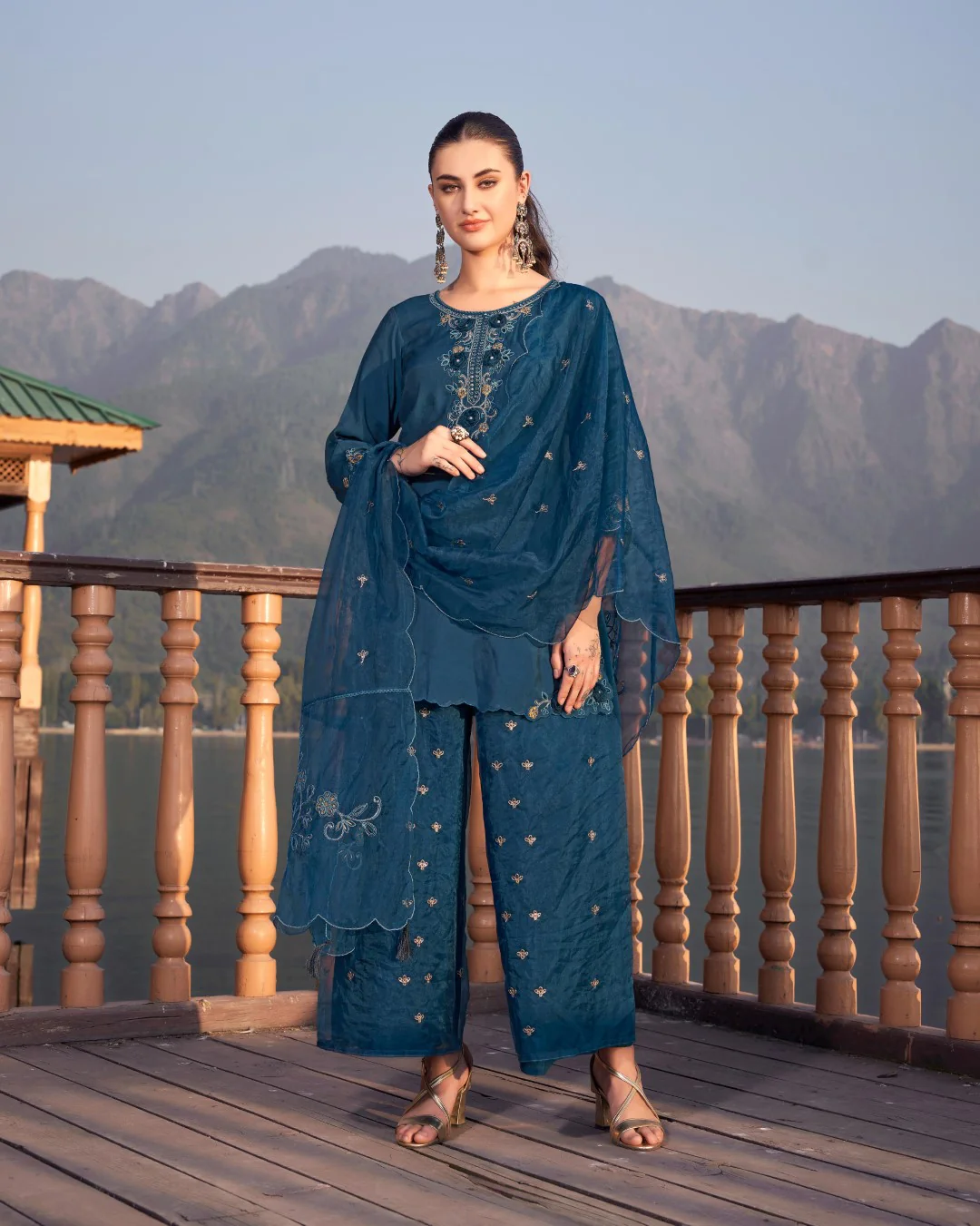 Nisha Casal Embroidered Suit Set - Image 4