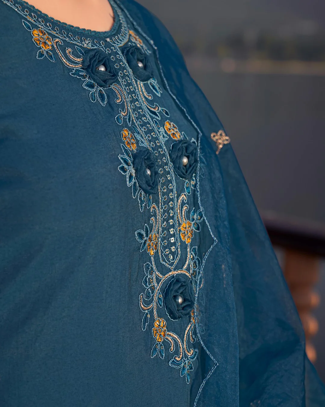 Nisha Casal Embroidered Suit Set - Image 6