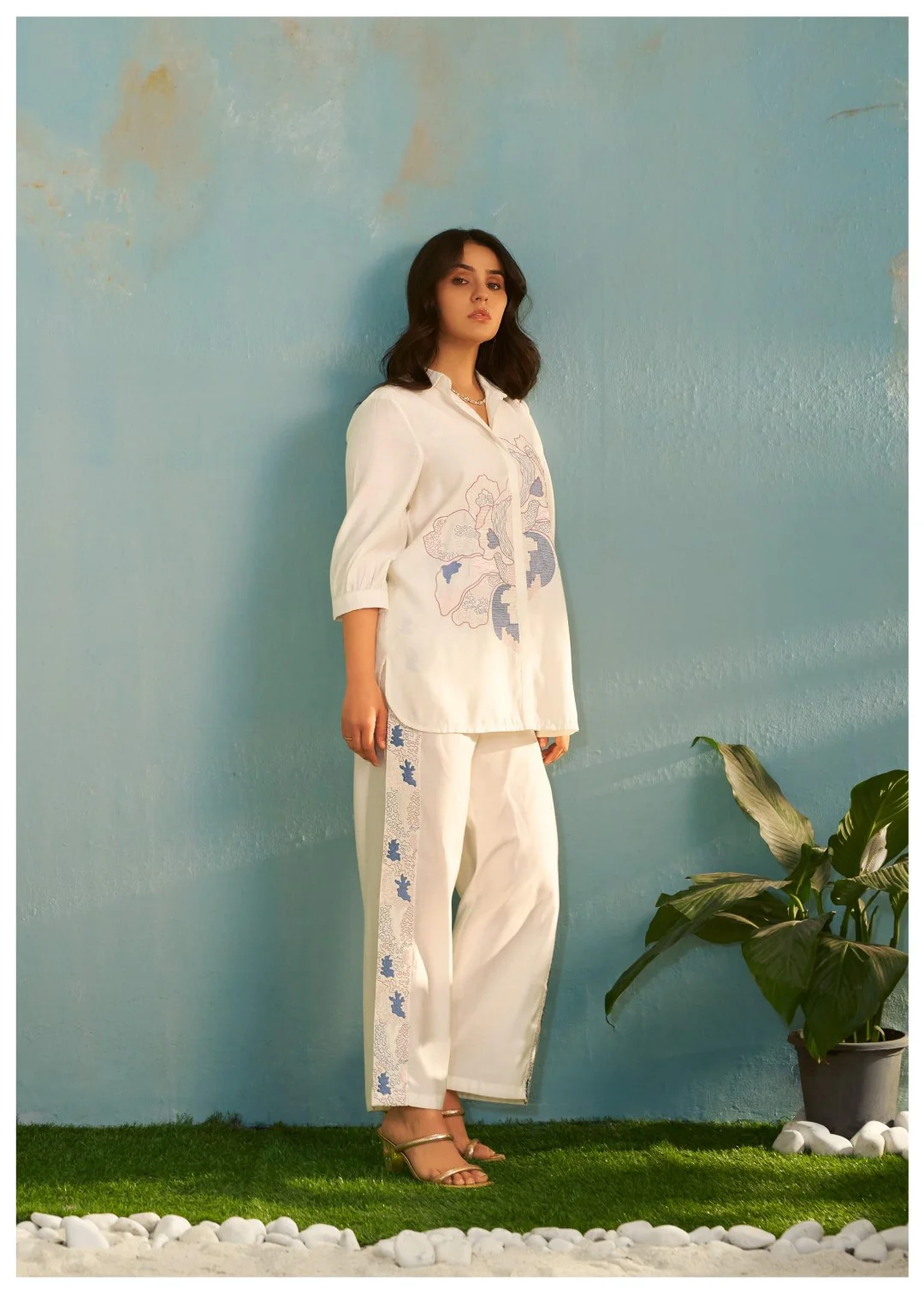 Tisca Daisy embroidery co-ord set - Image 4