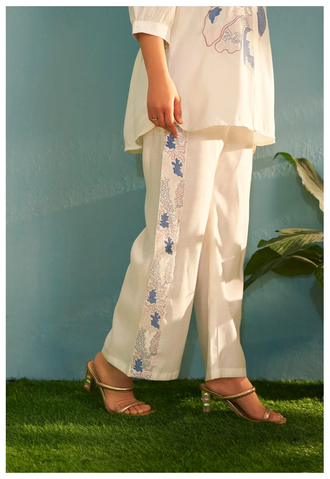 Tisca Daisy embroidery co-ord set - Image 7