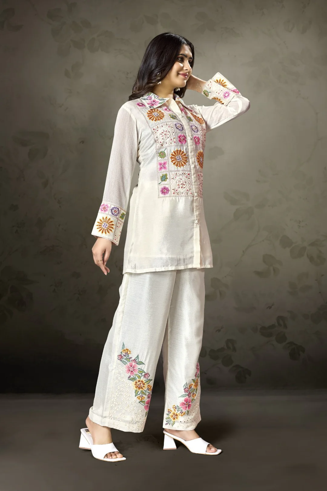 Sangini harp full work co-ord set - Image 4