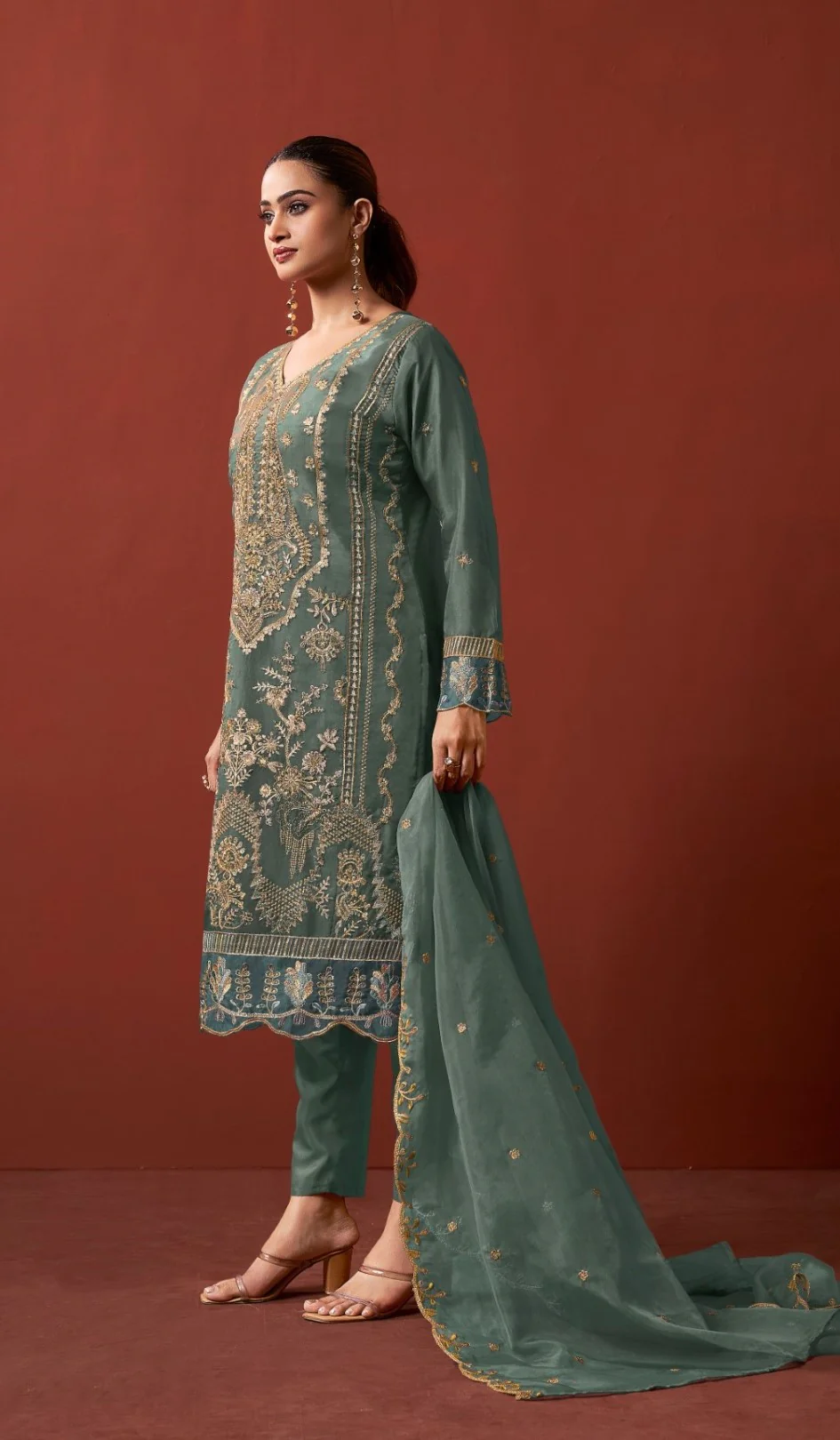 Shamsad Fern Full Work lawn suit set - Image 3
