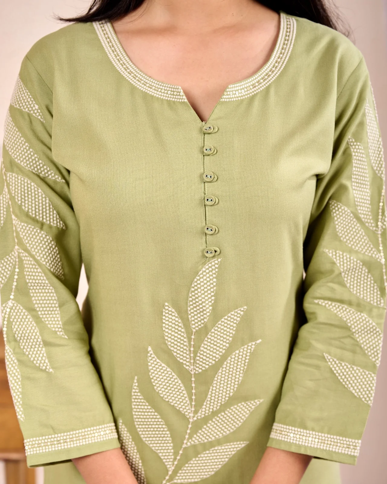 Hansika Fern Embroidered Kurti - Image 2