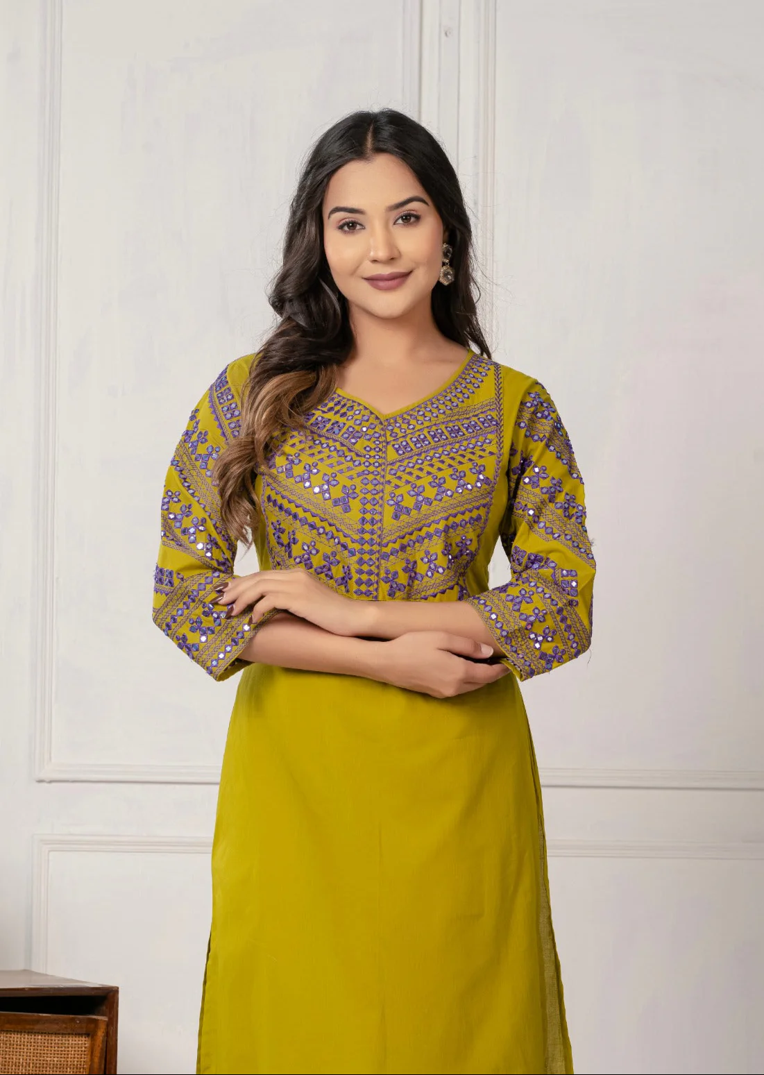 Mika Moss Embroidery Kurta Pant Set - Image 2