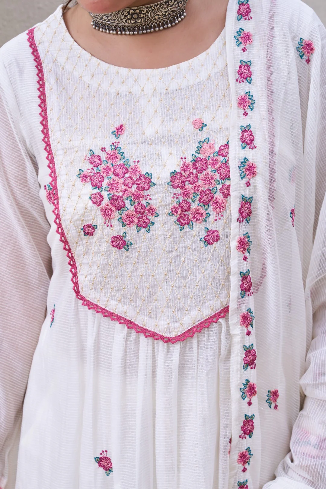 Kabool pearl embroidery suit set - Image 4