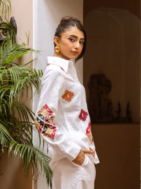 Viva Swan embroidery co-ord set - Image 2