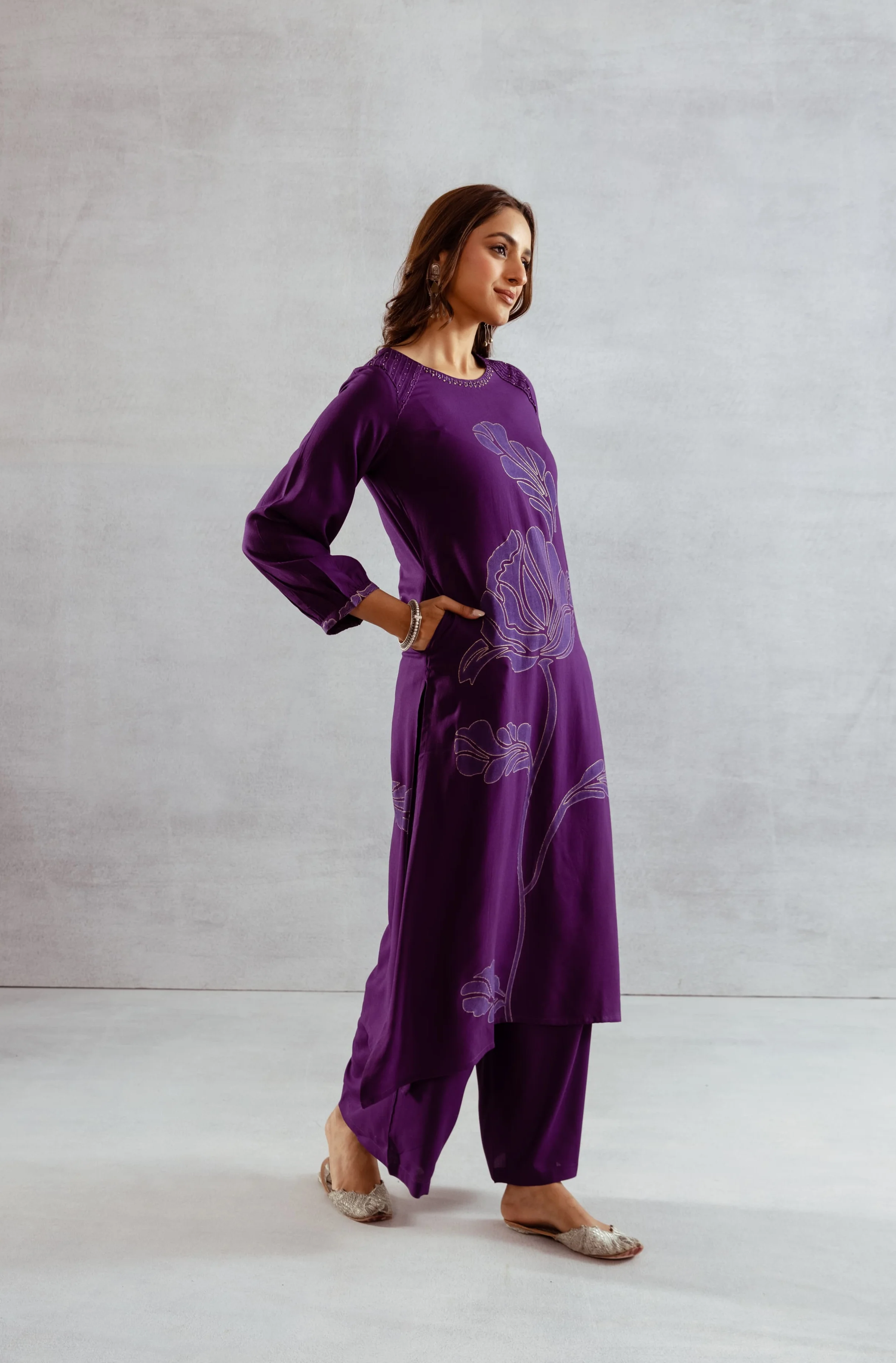 Bakul iris printed kurta pant set - Image 4