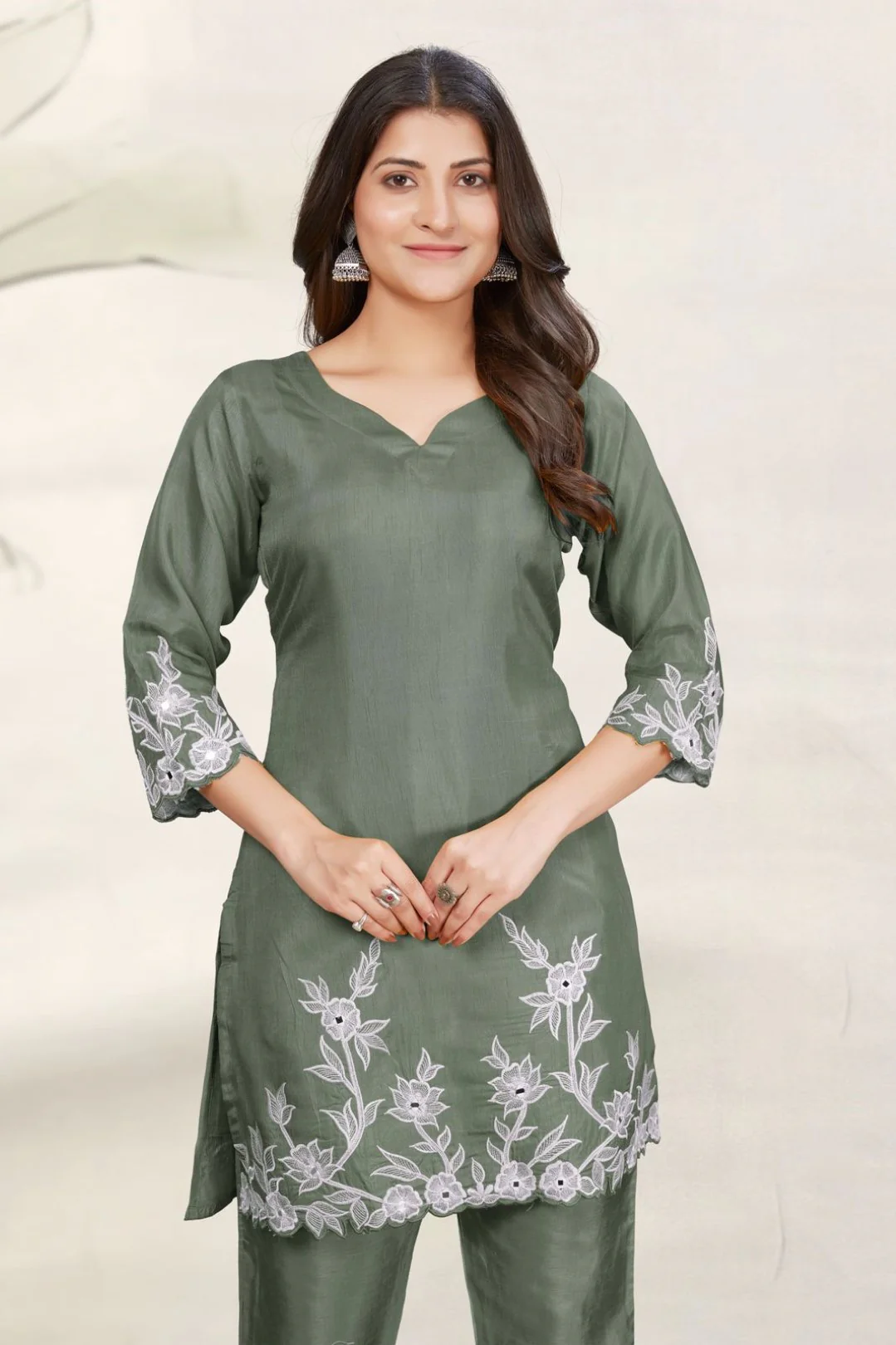 Divya kelly embroidery co-ord set - Image 2