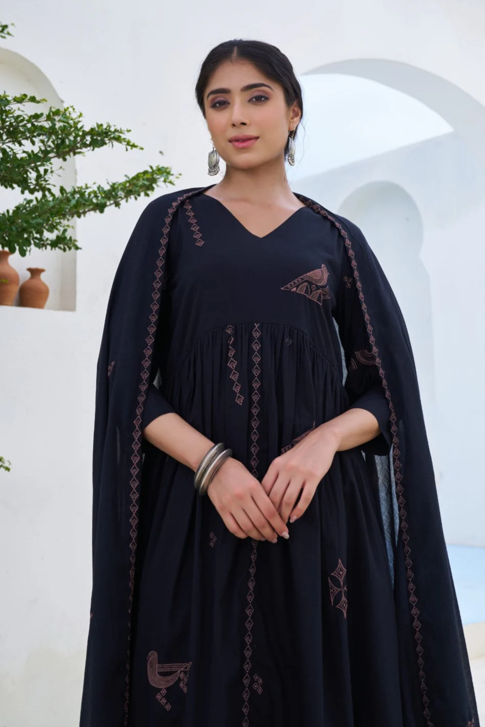 Sonpal Onyx embroidery cotton suit set - Image 2