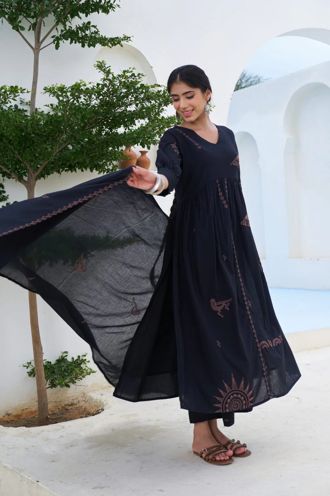 Sonpal Onyx embroidery cotton suit set - Image 5