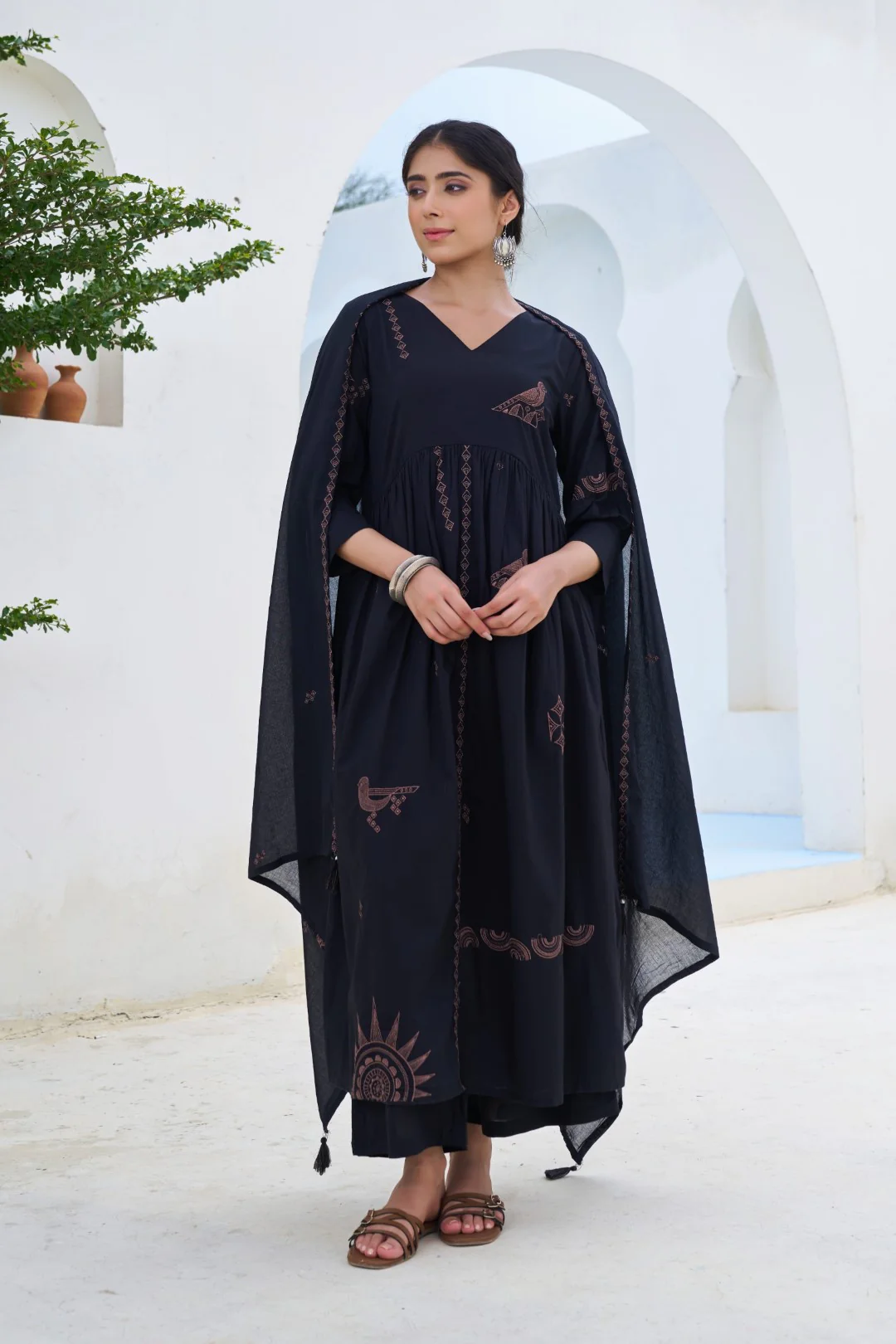 Sonpal Onyx embroidery cotton suit set - Image 6