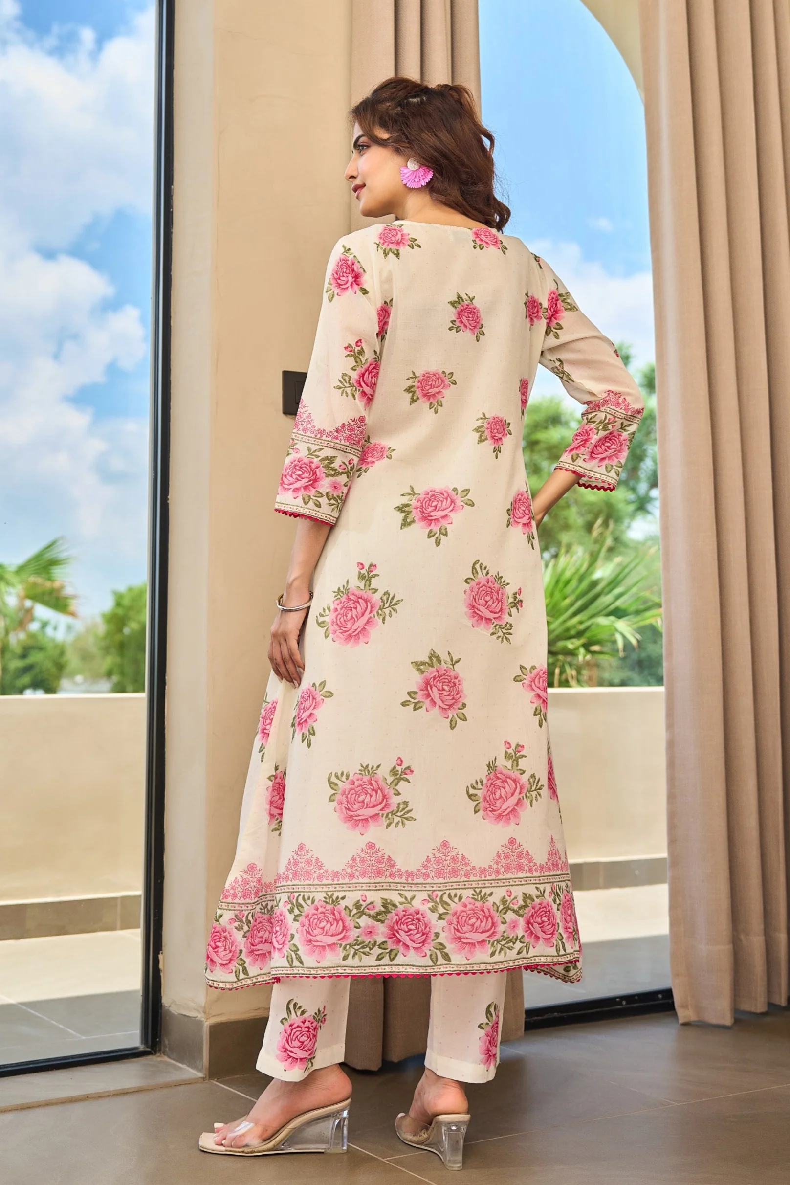 Tiara rose cotton kurta pant set - Image 3