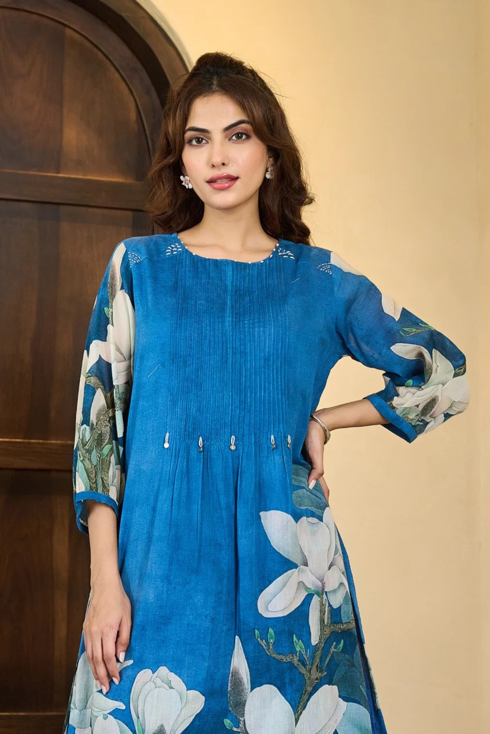Tiara Hibis kurta pant set - Image 2