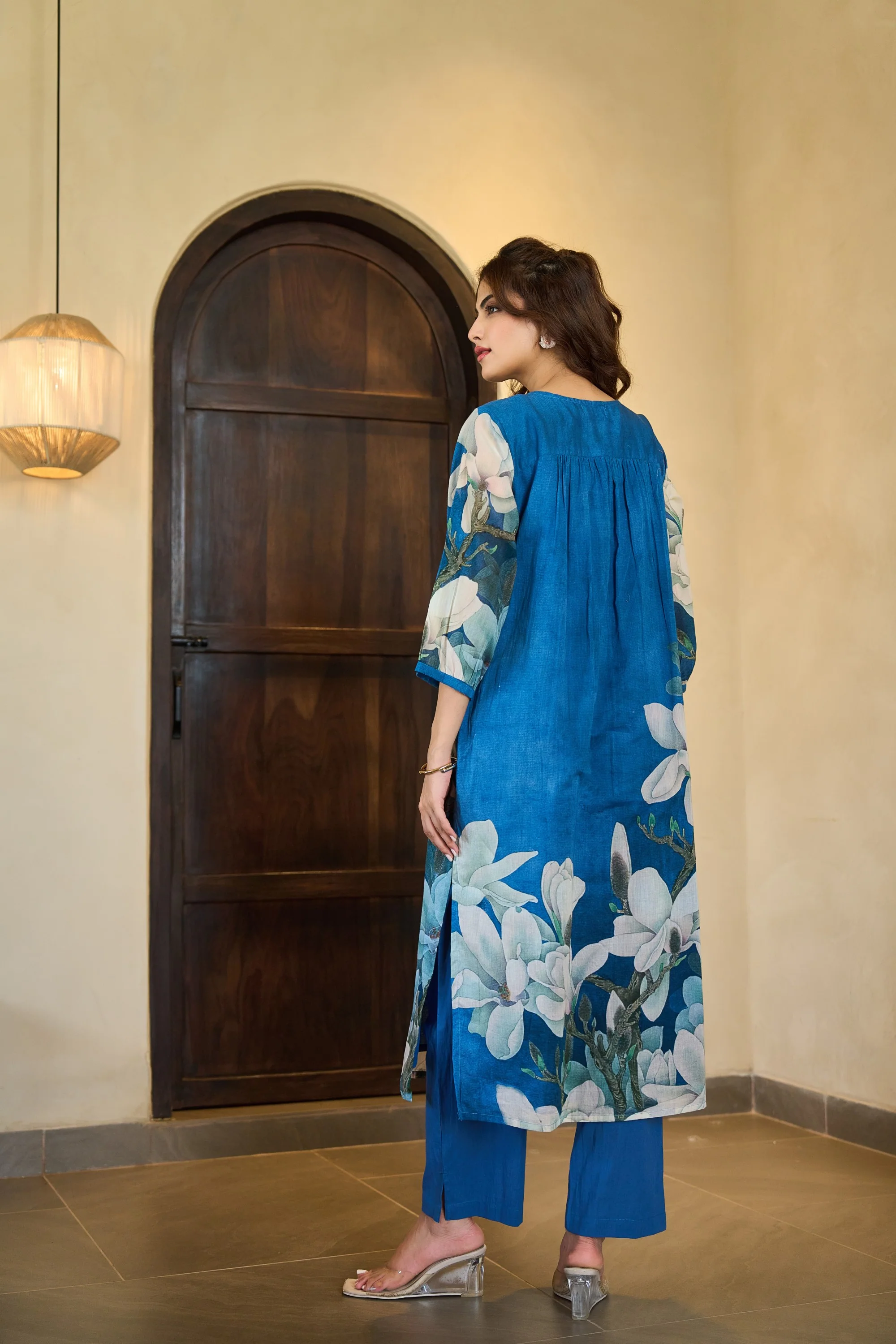 Tiara Hibis kurta pant set - Image 3