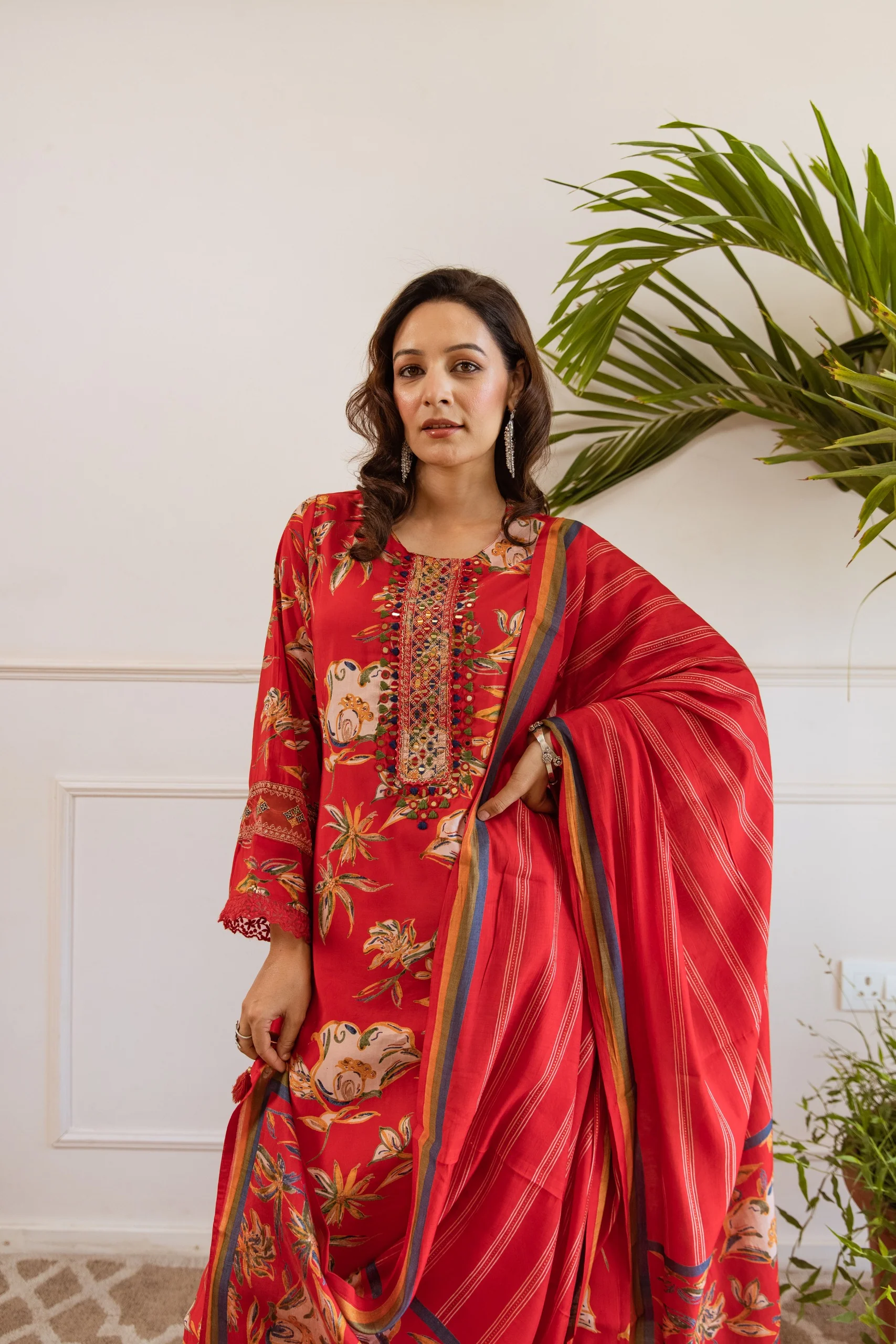 Kabool zarqa work suit set - Image 8