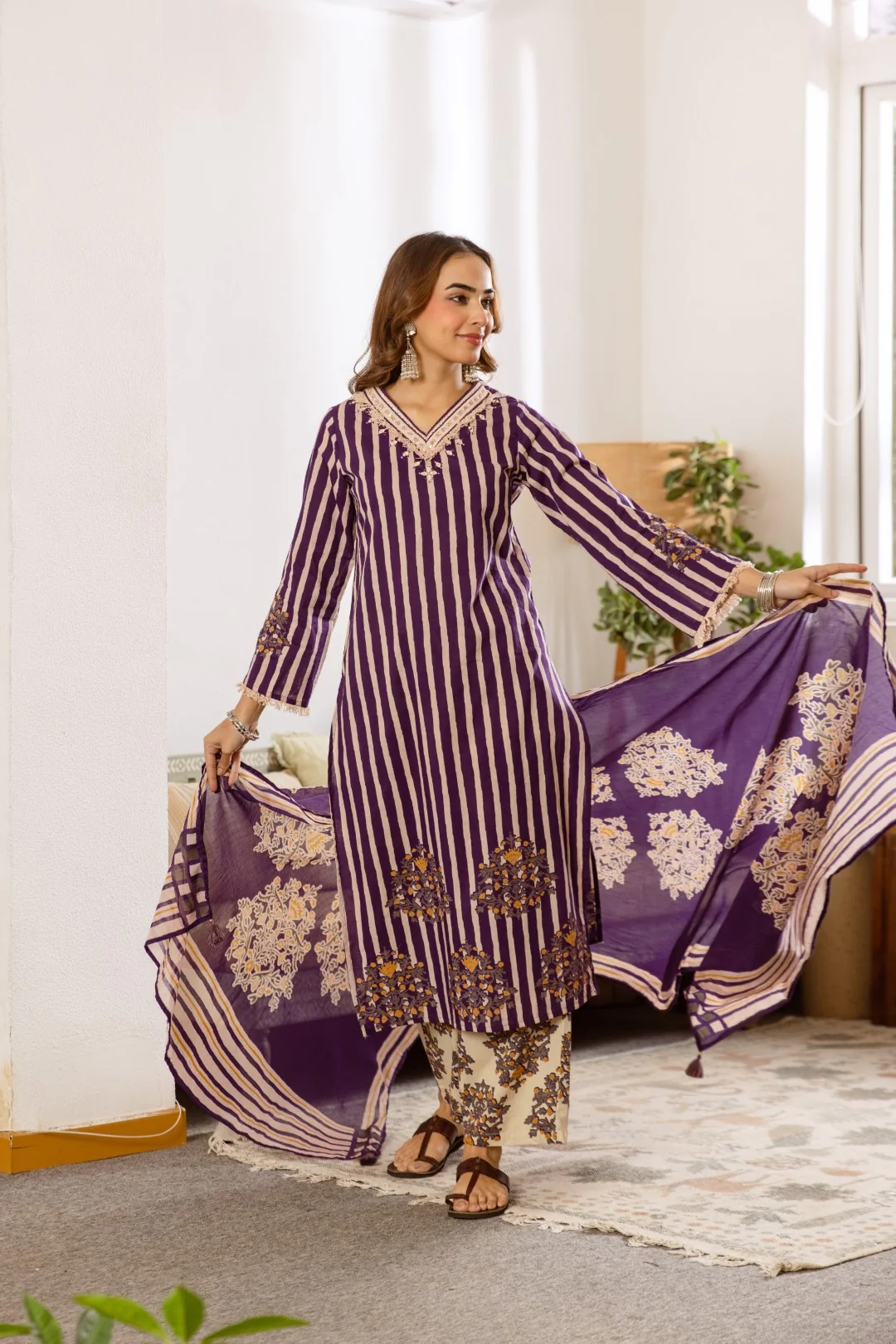 Kamli Iris Cotton Suit Set - Image 9