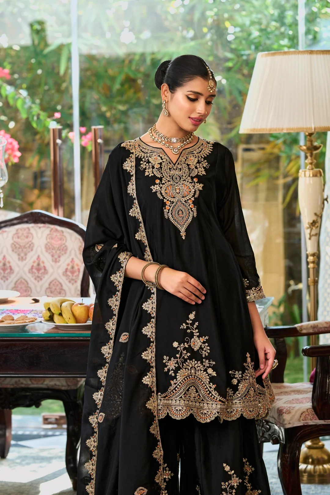 Roshandan Onyx Full work gharara set - Image 5